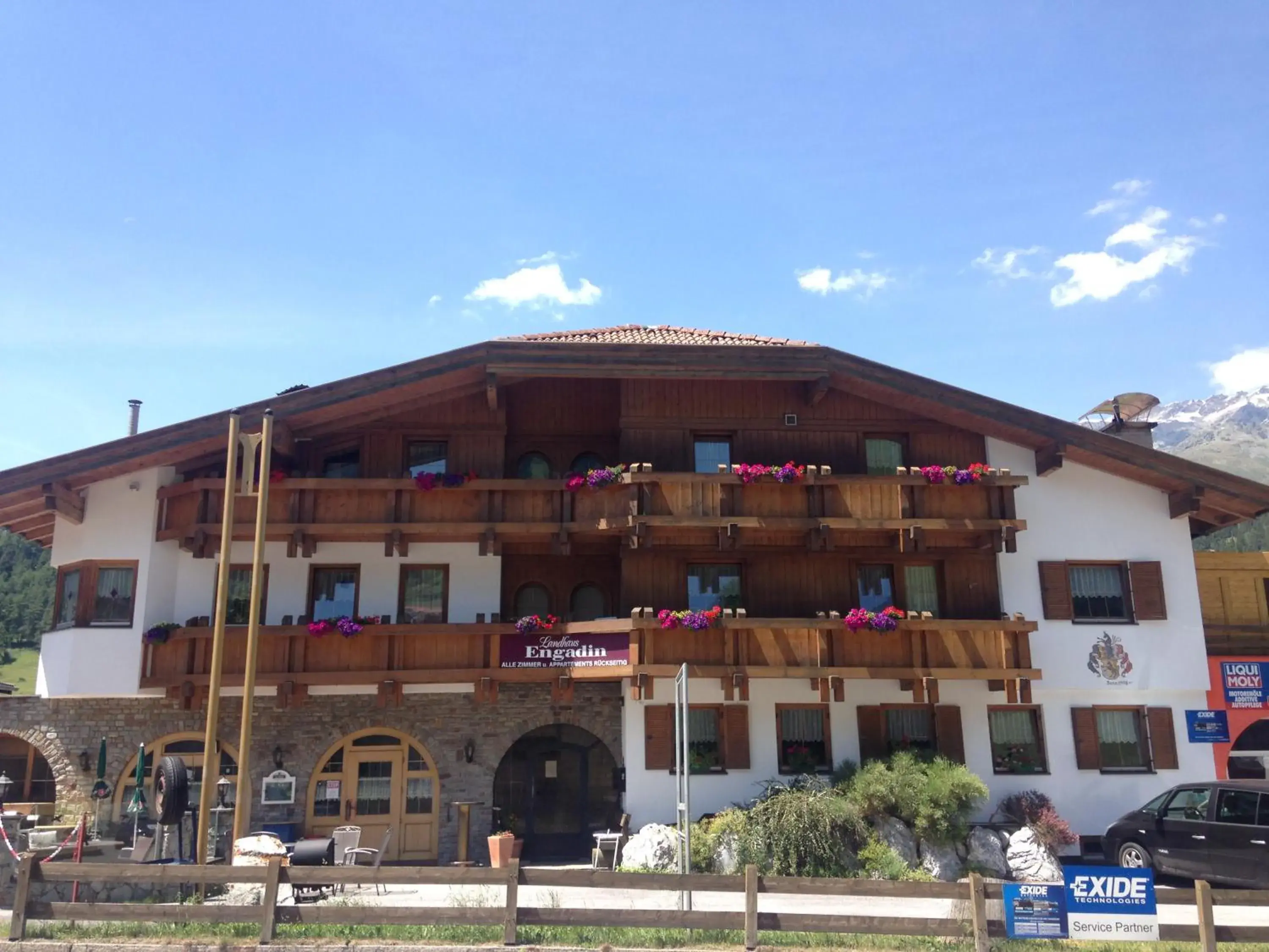 Landhaus Engadin Landhaus Engadin