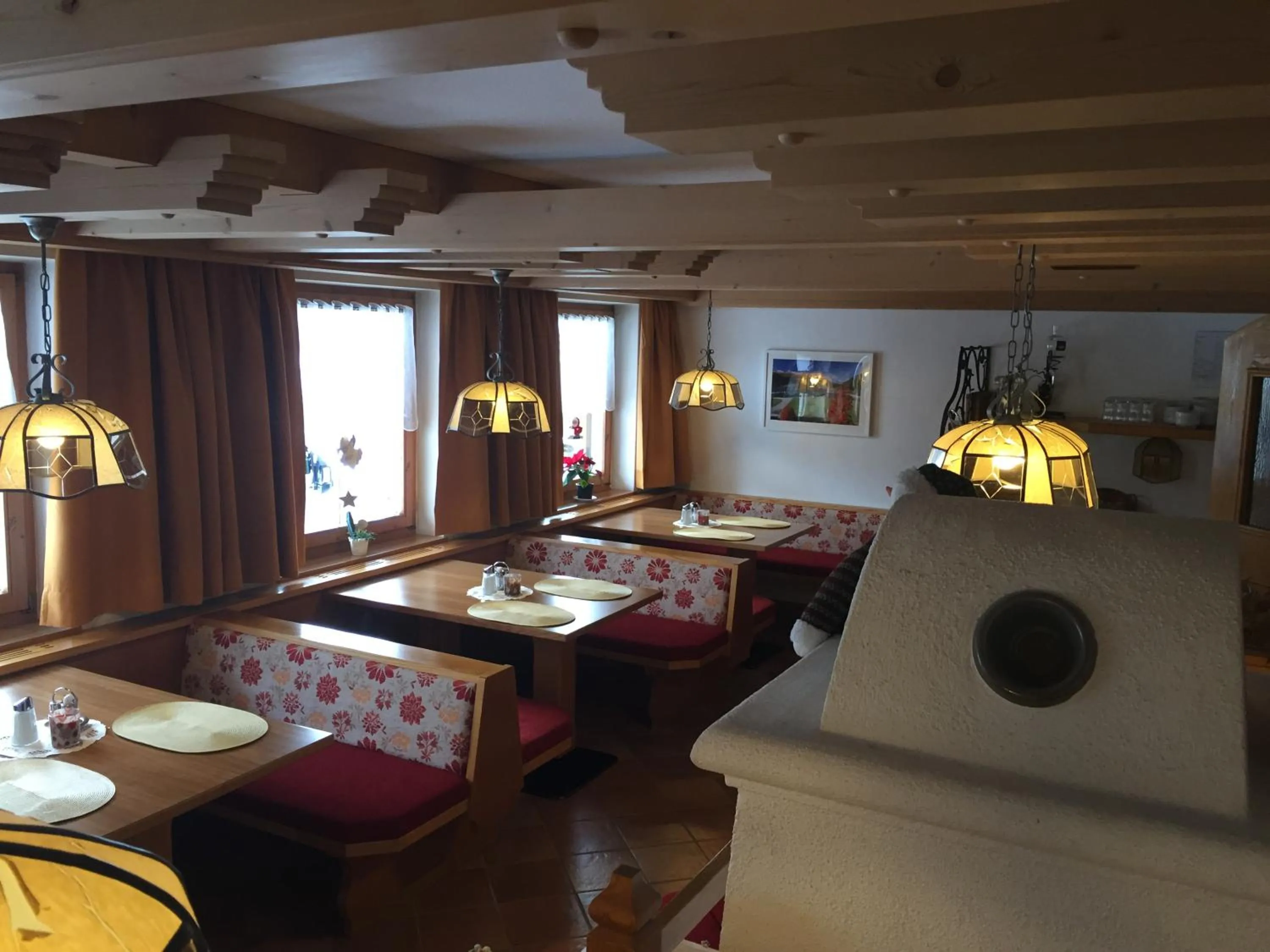Restaurant/places to eat in Landhaus Engadin