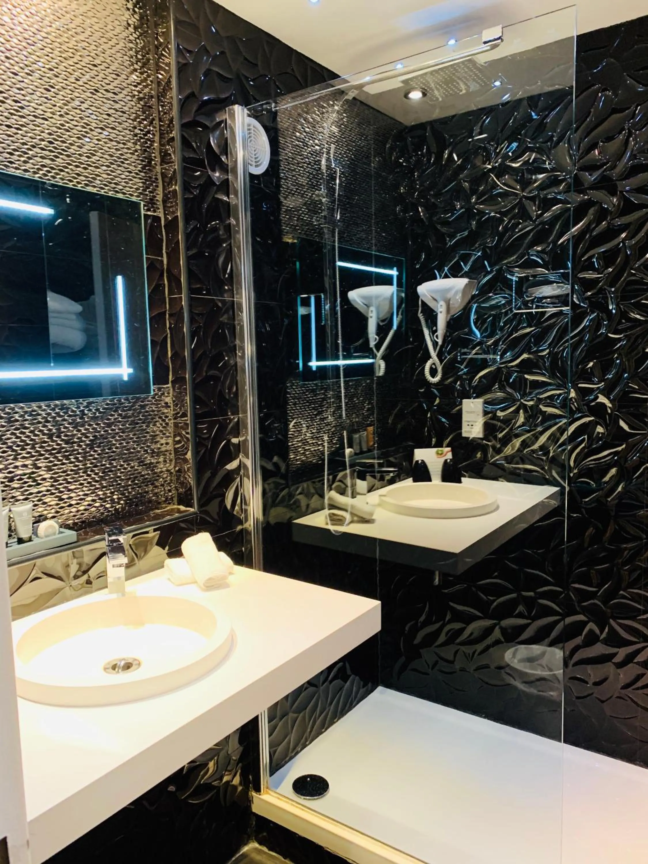 Grand Hôtel de Nîmes 4 étoiles