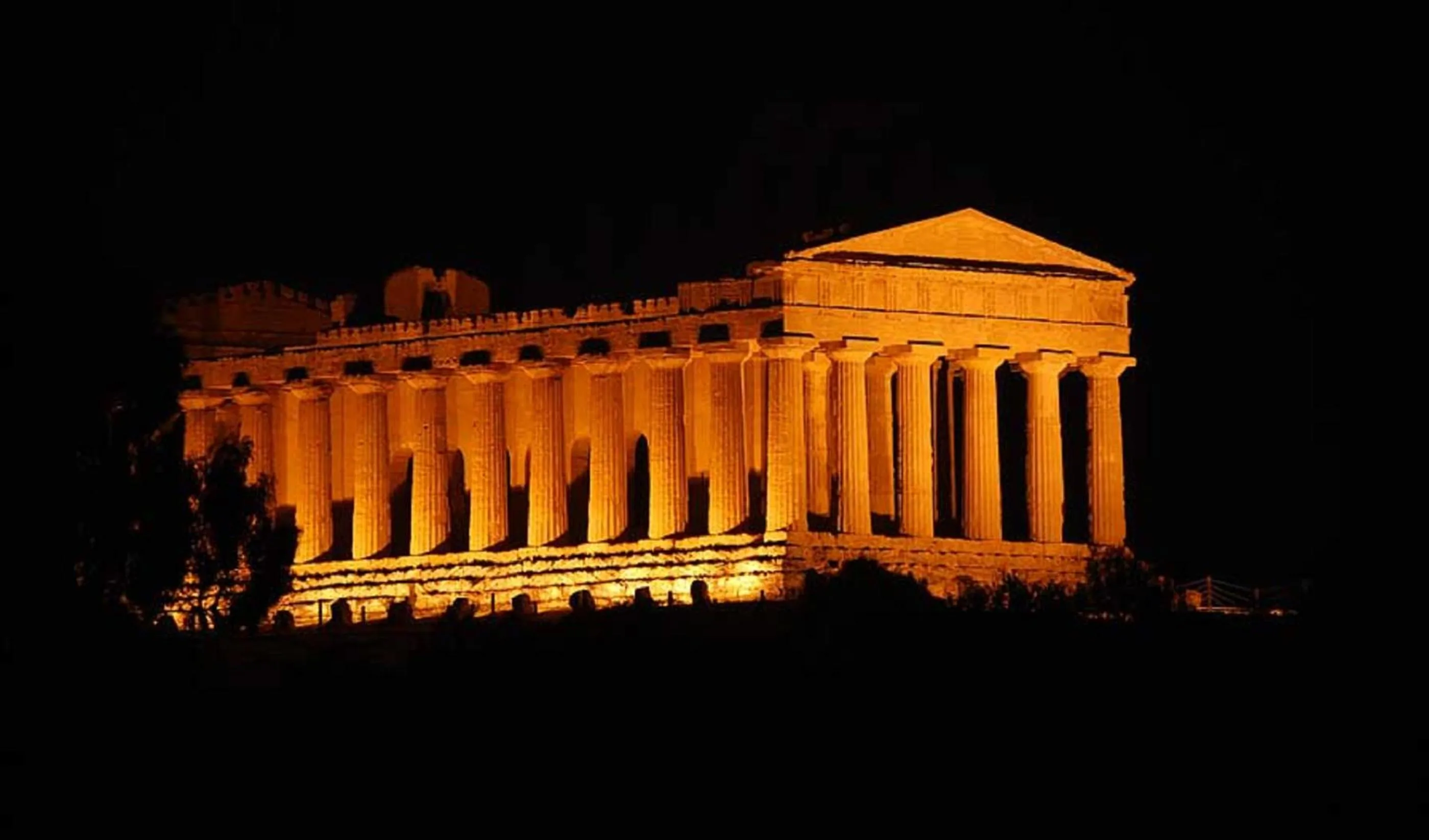 Property building in Grand Hotel Mosè