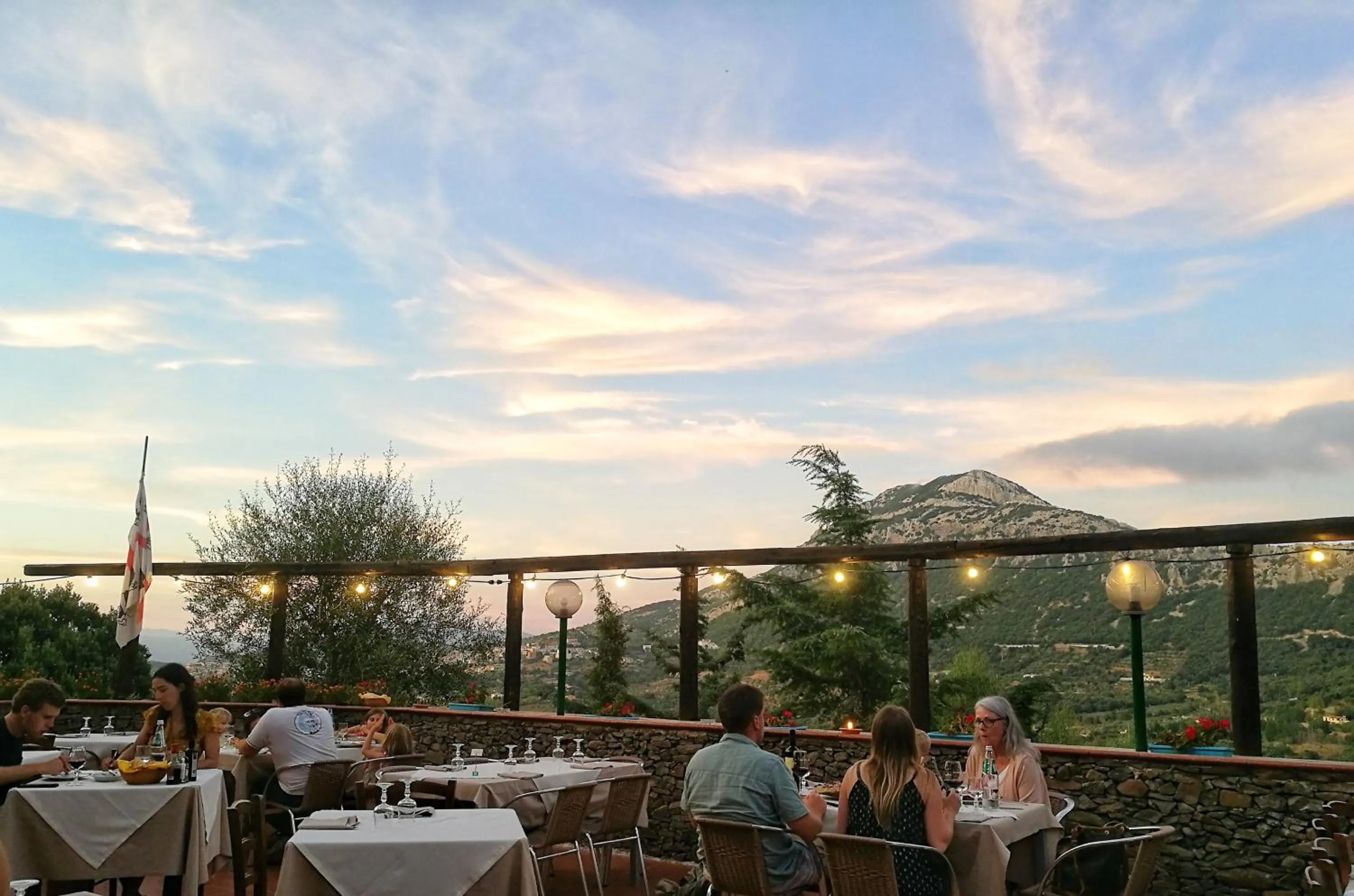 Restaurant/places to eat in Hotel Sant'elene