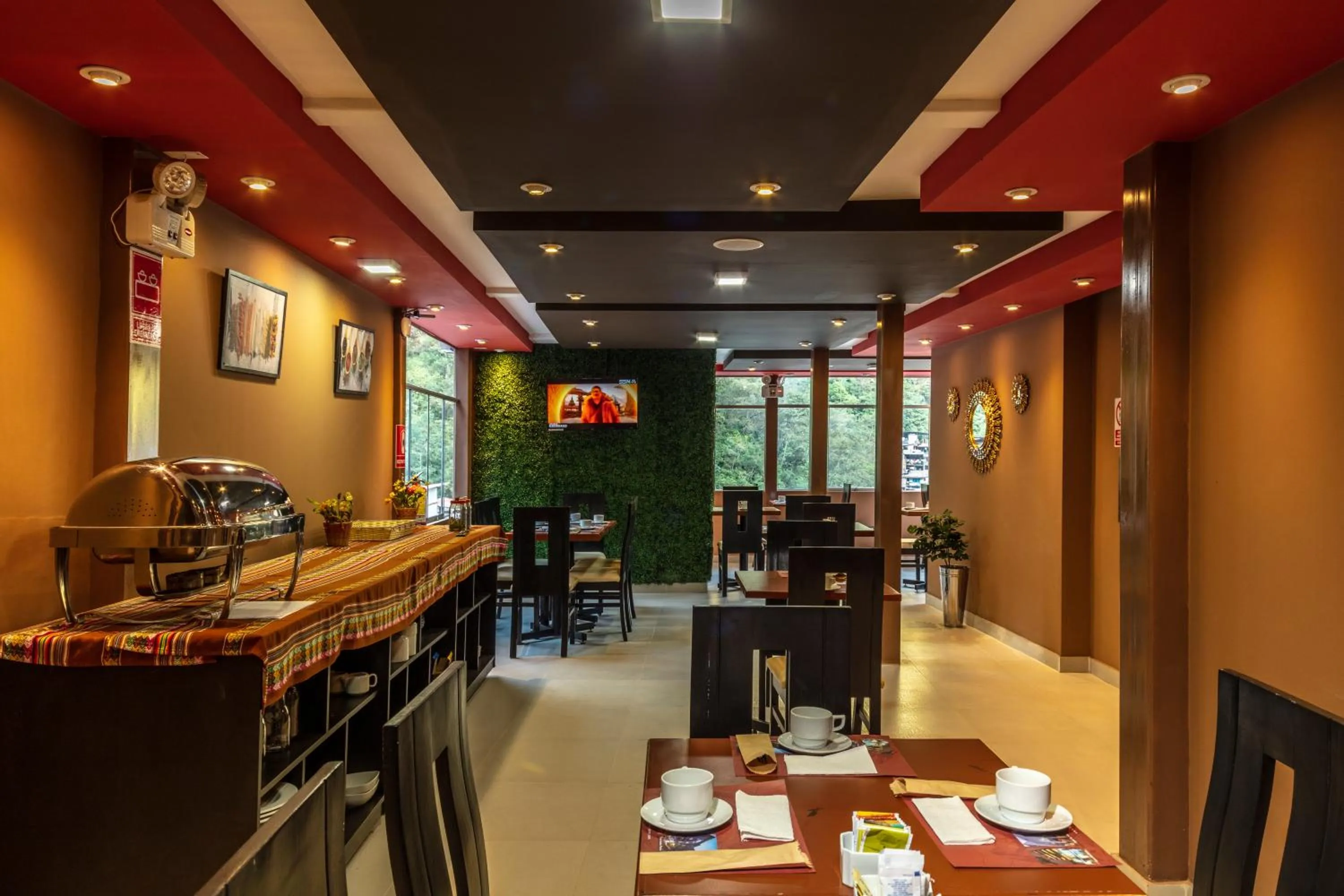 Restaurant/places to eat in Hotel Ferré Boulevard