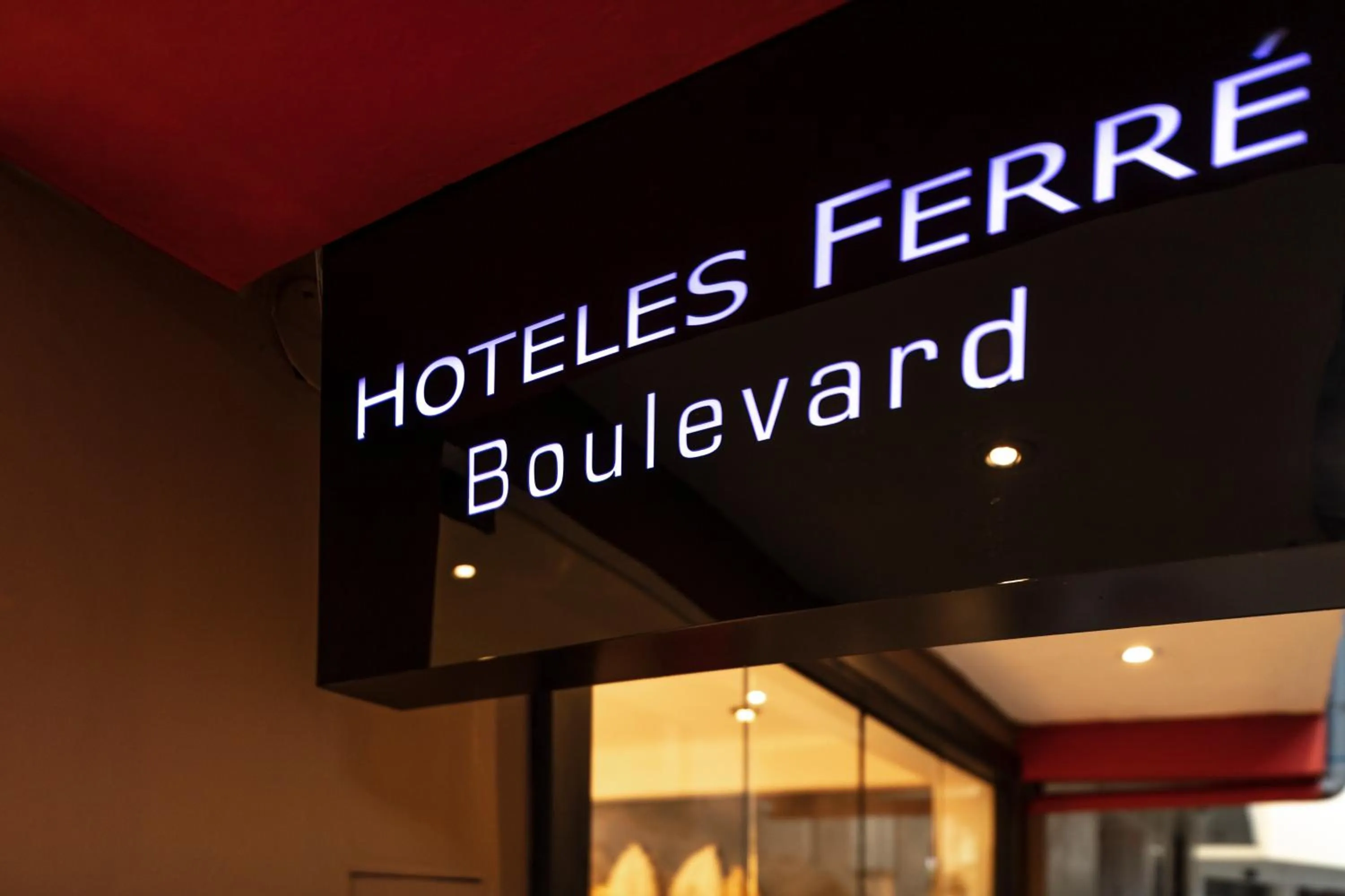 Property logo or sign in Hotel Ferré Boulevard