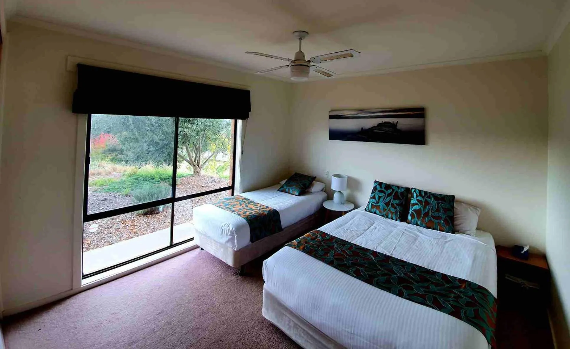 Bedroom, Bed in Shepparton Golf Motel