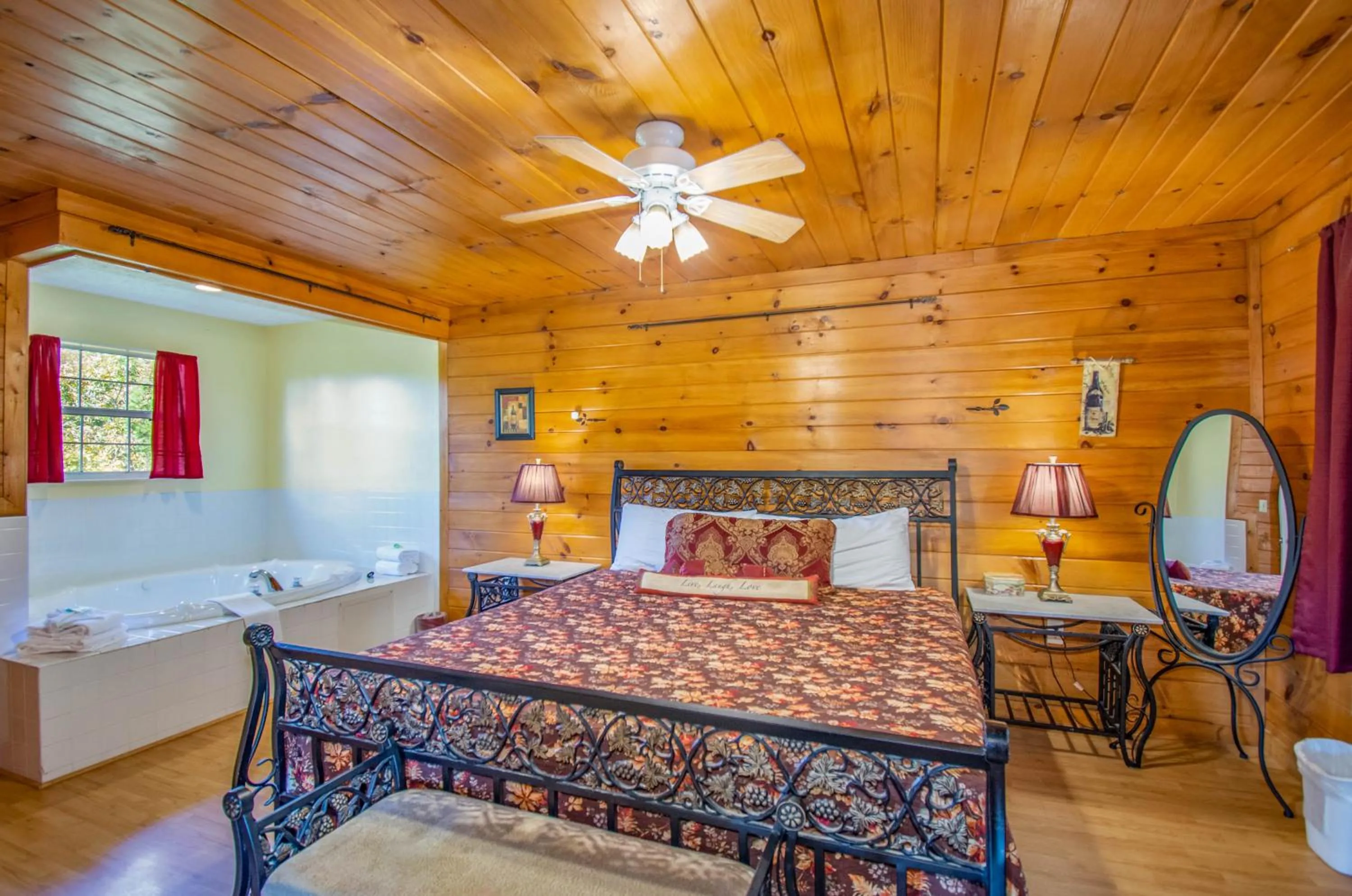 Bed in Ladybug Resort Romantic Cabin With Mountain Views, Game Room, Close to Dollywood