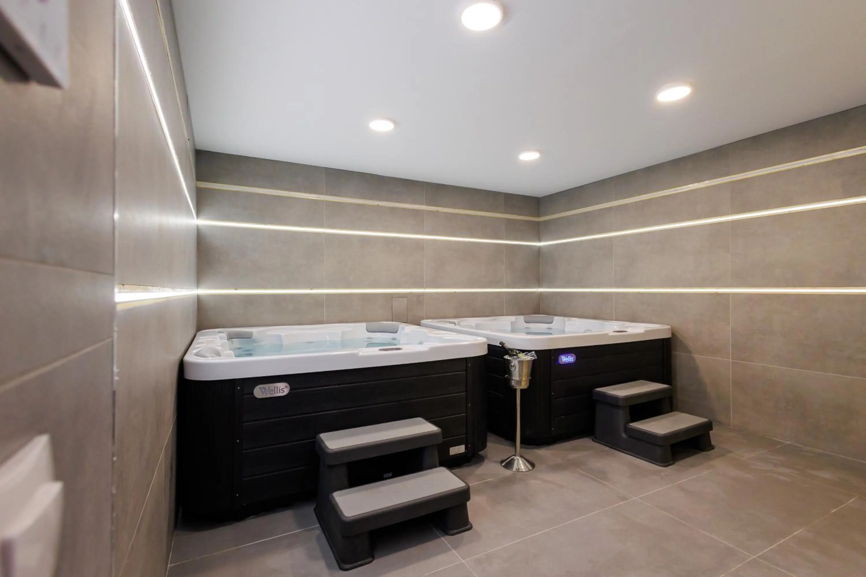 Hot Tub in Vihren Royal Palace