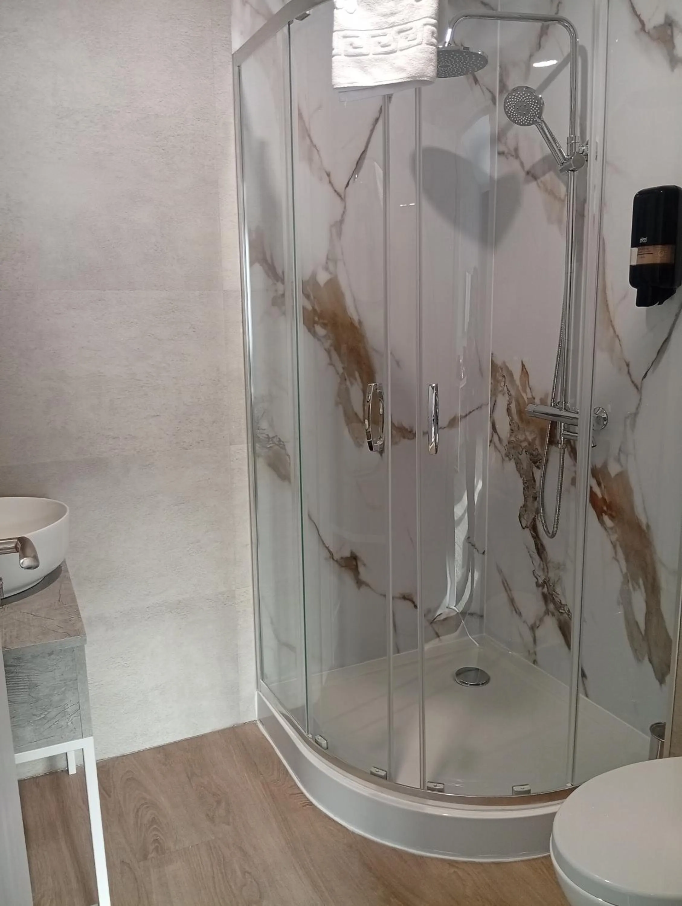 Shower in Vihren Royal Palace