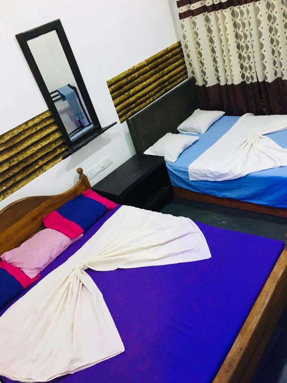 Bed in Bathiya Tourist Guest Anuradhapura