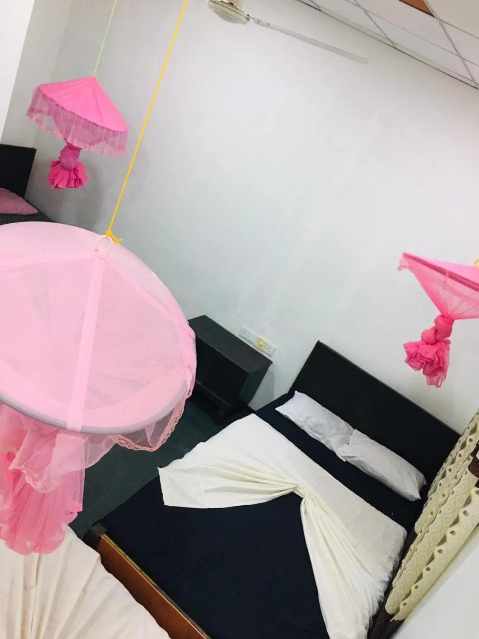 Bed in Bathiya Tourist Guest Anuradhapura