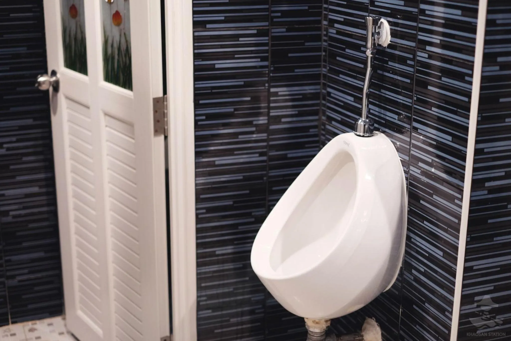 Toilet in Khaosan Station