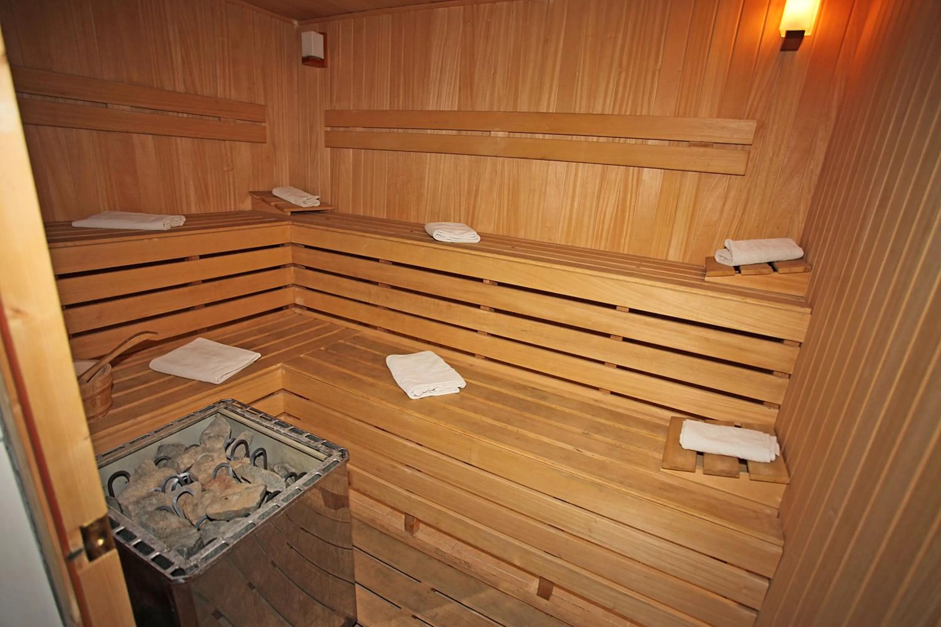 Nightclub / DJ in Yildizoglu Hotel