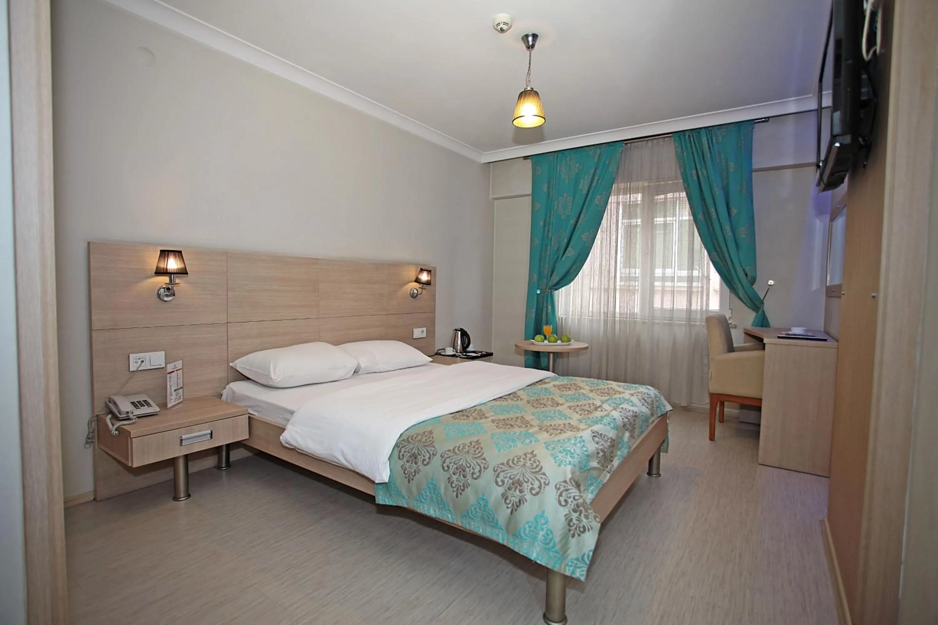 Coffee/tea facilities in Yildizoglu Hotel