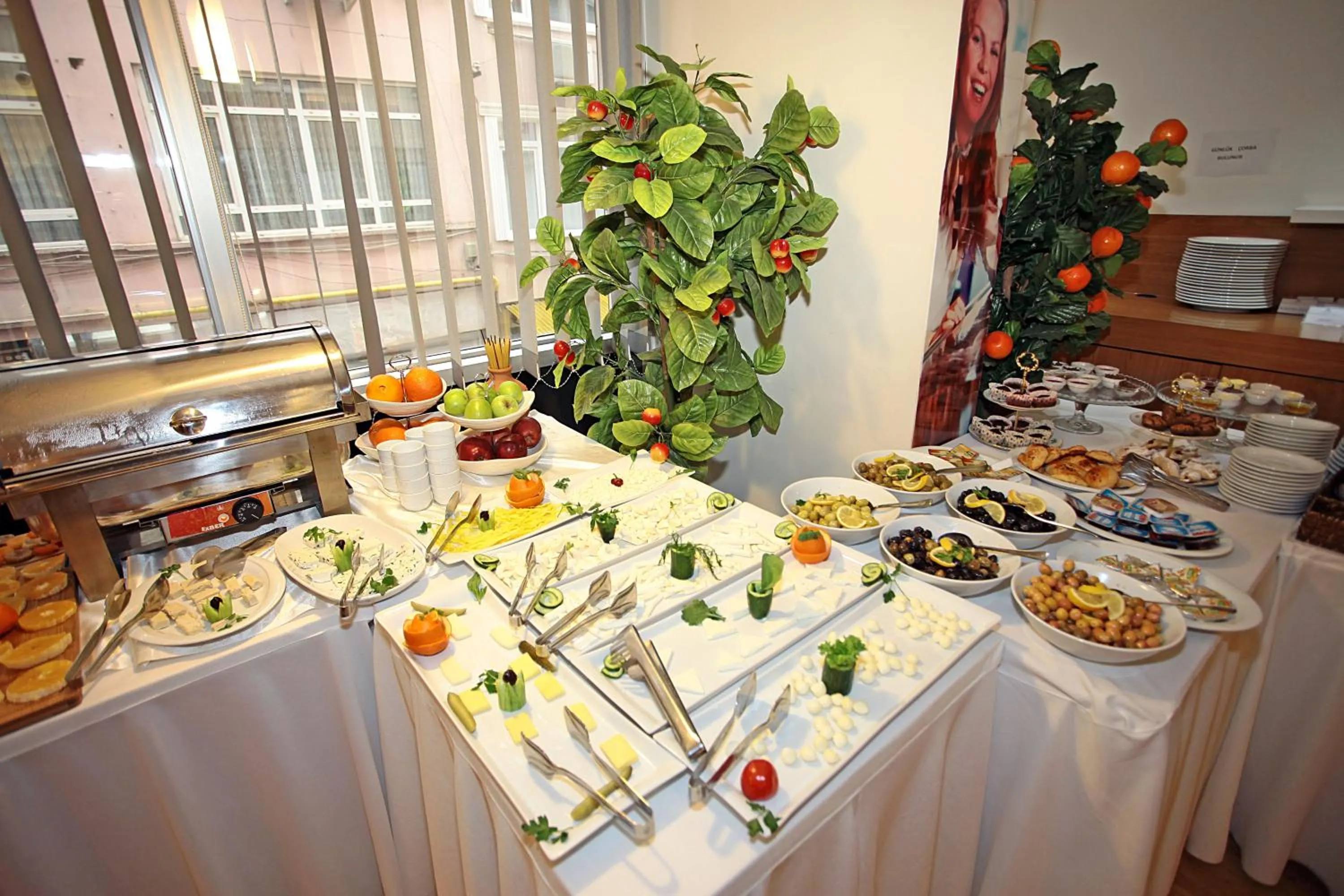 Restaurant/places to eat in Yildizoglu Hotel