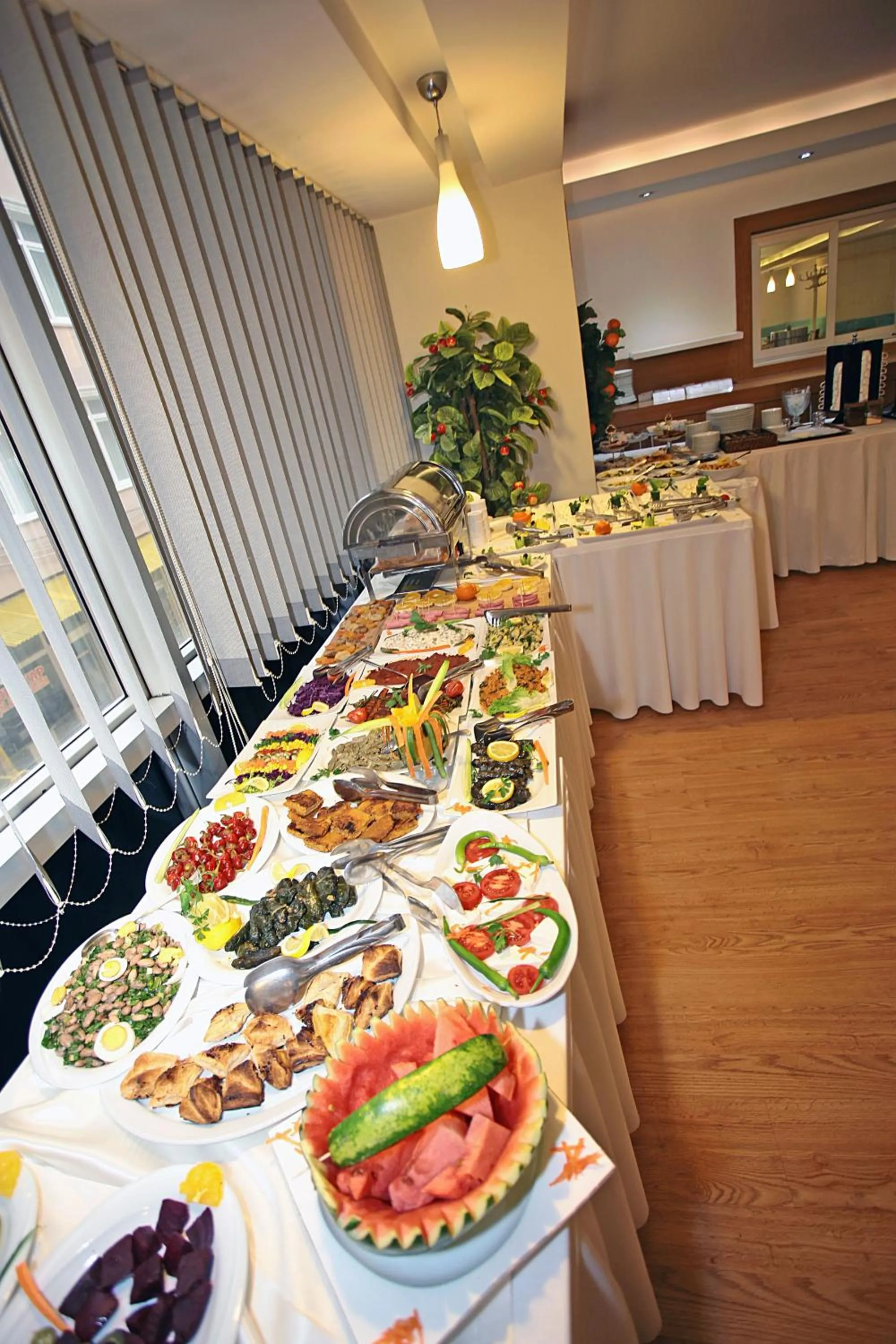 Restaurant/places to eat in Yildizoglu Hotel