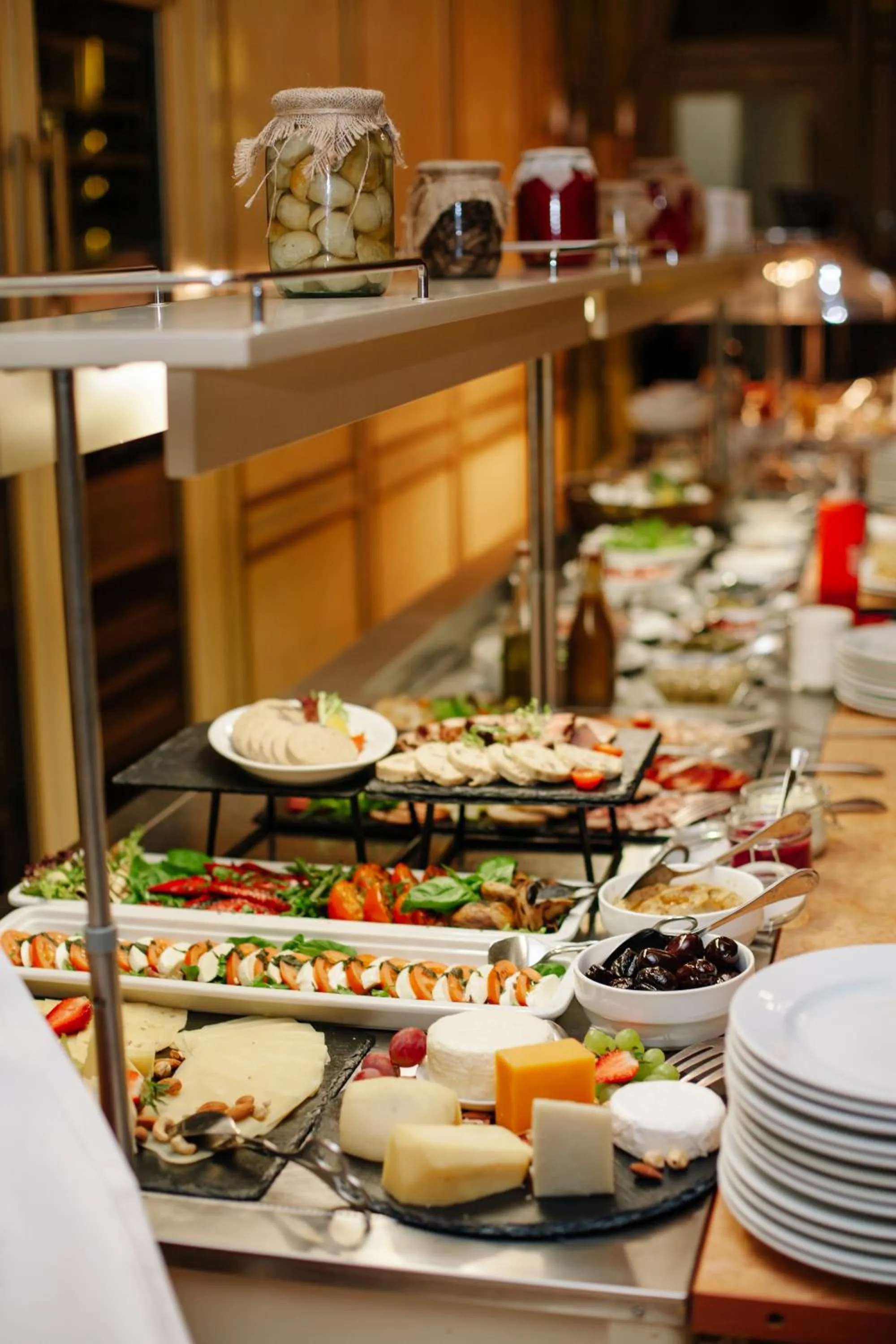 Restaurant/places to eat in Hotel Bristol