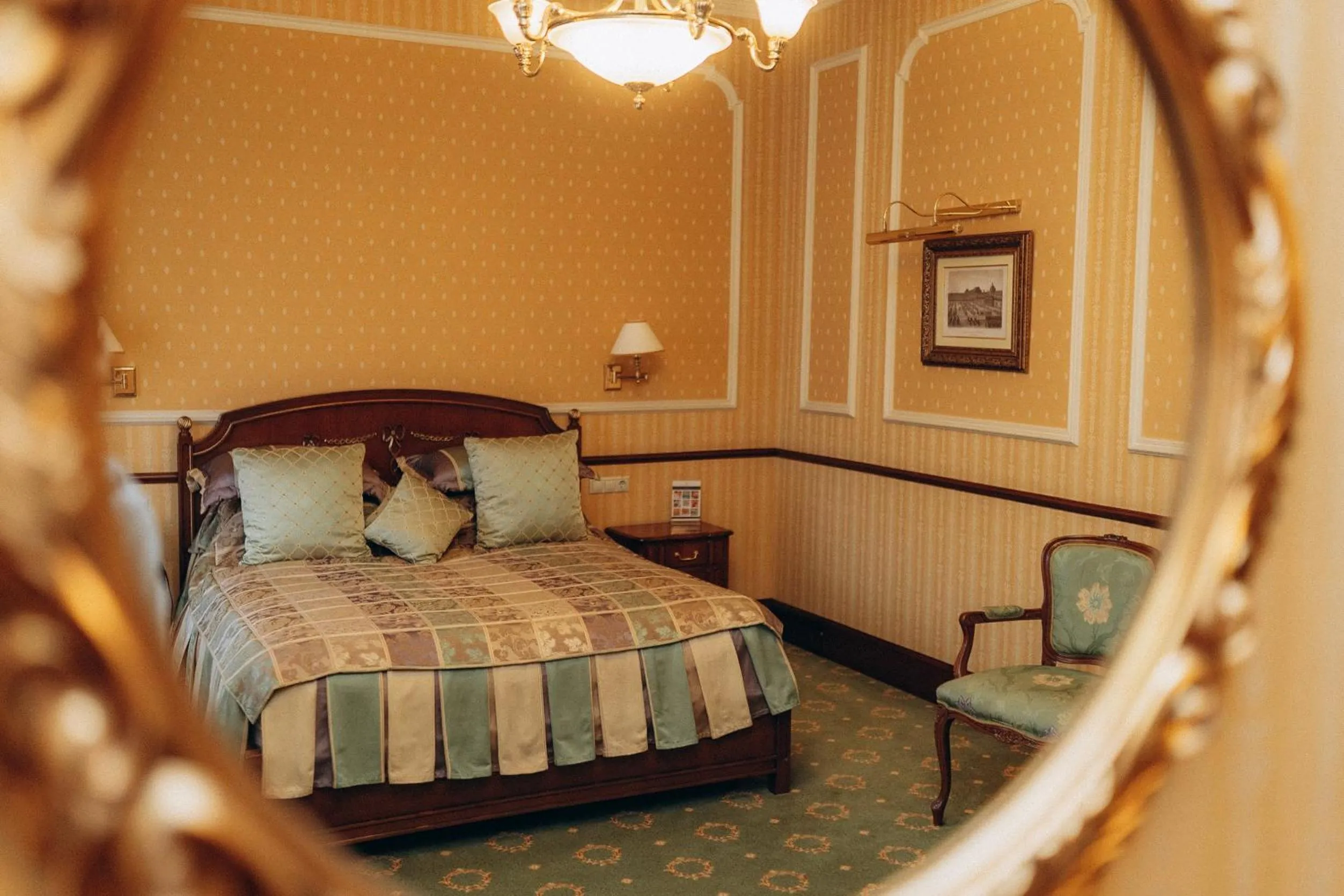 Bed in Hotel Bristol