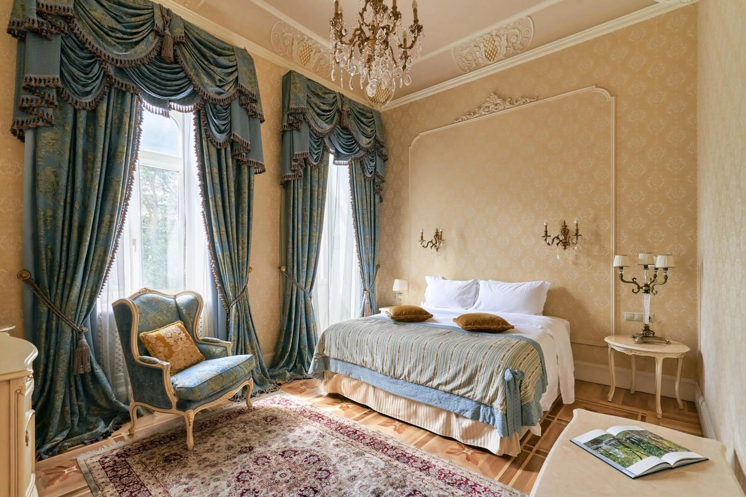 Bed in Hotel Bristol