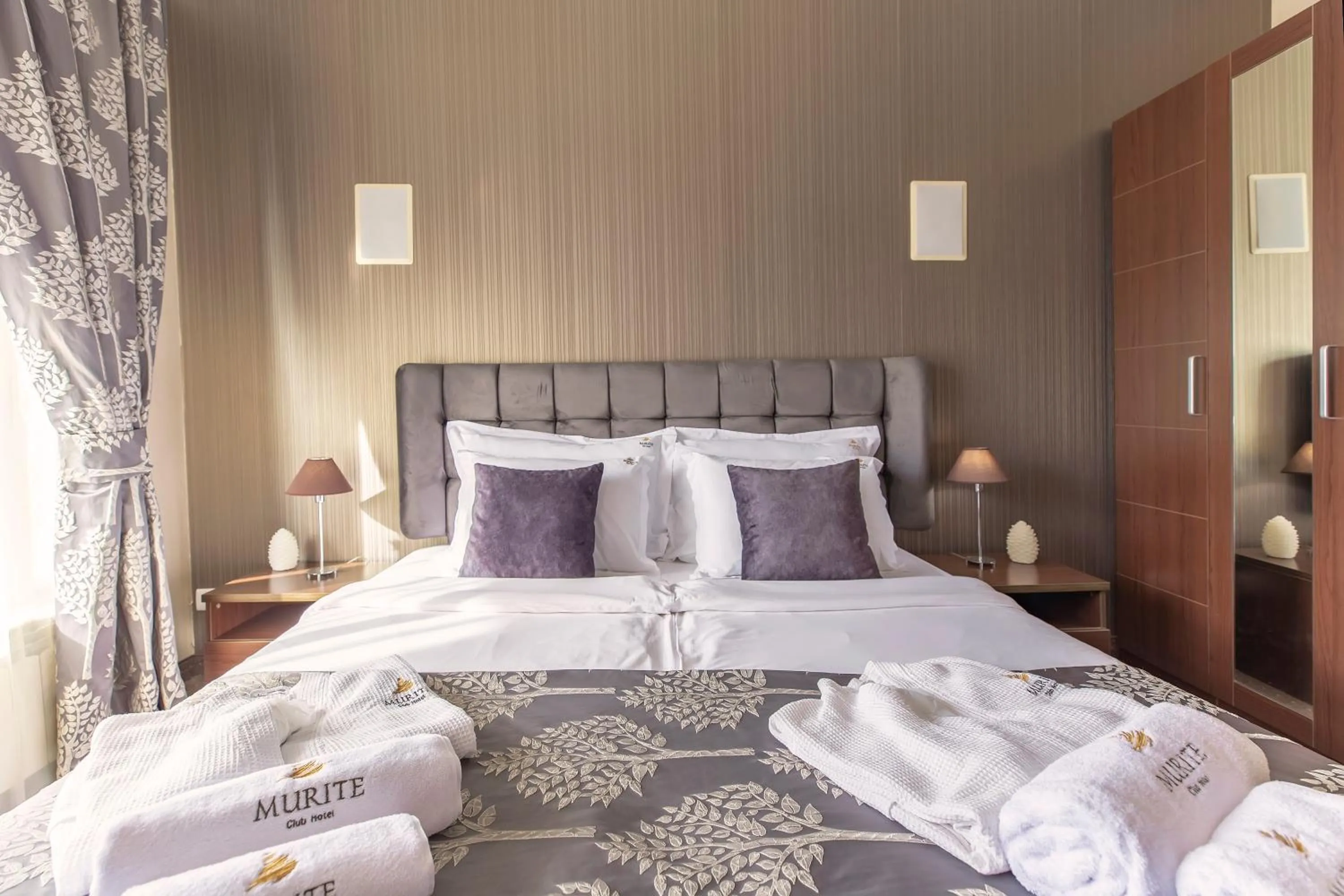 Bed in Murite Park Hotel