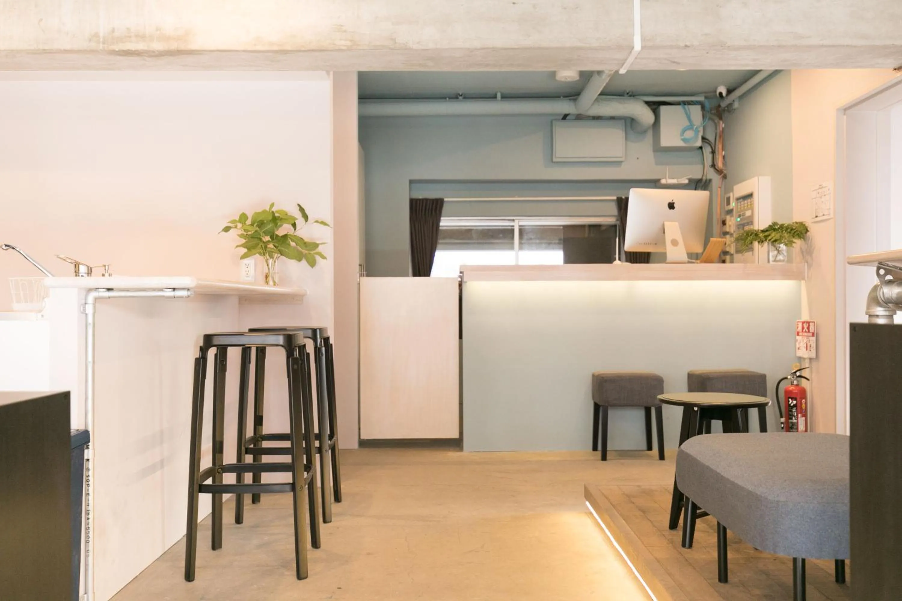 Communal lounge/ TV room in hostel DEN