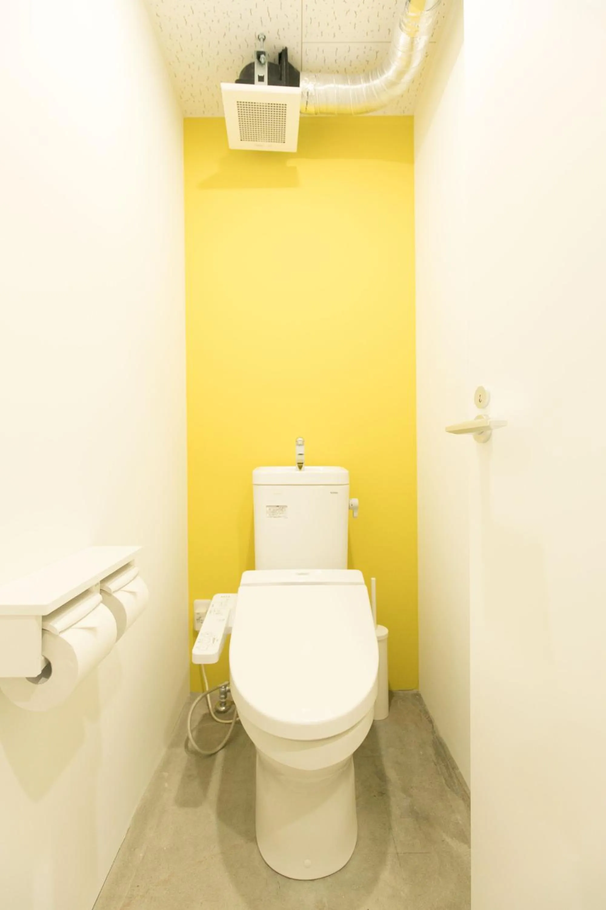 Area and facilities in hostel DEN