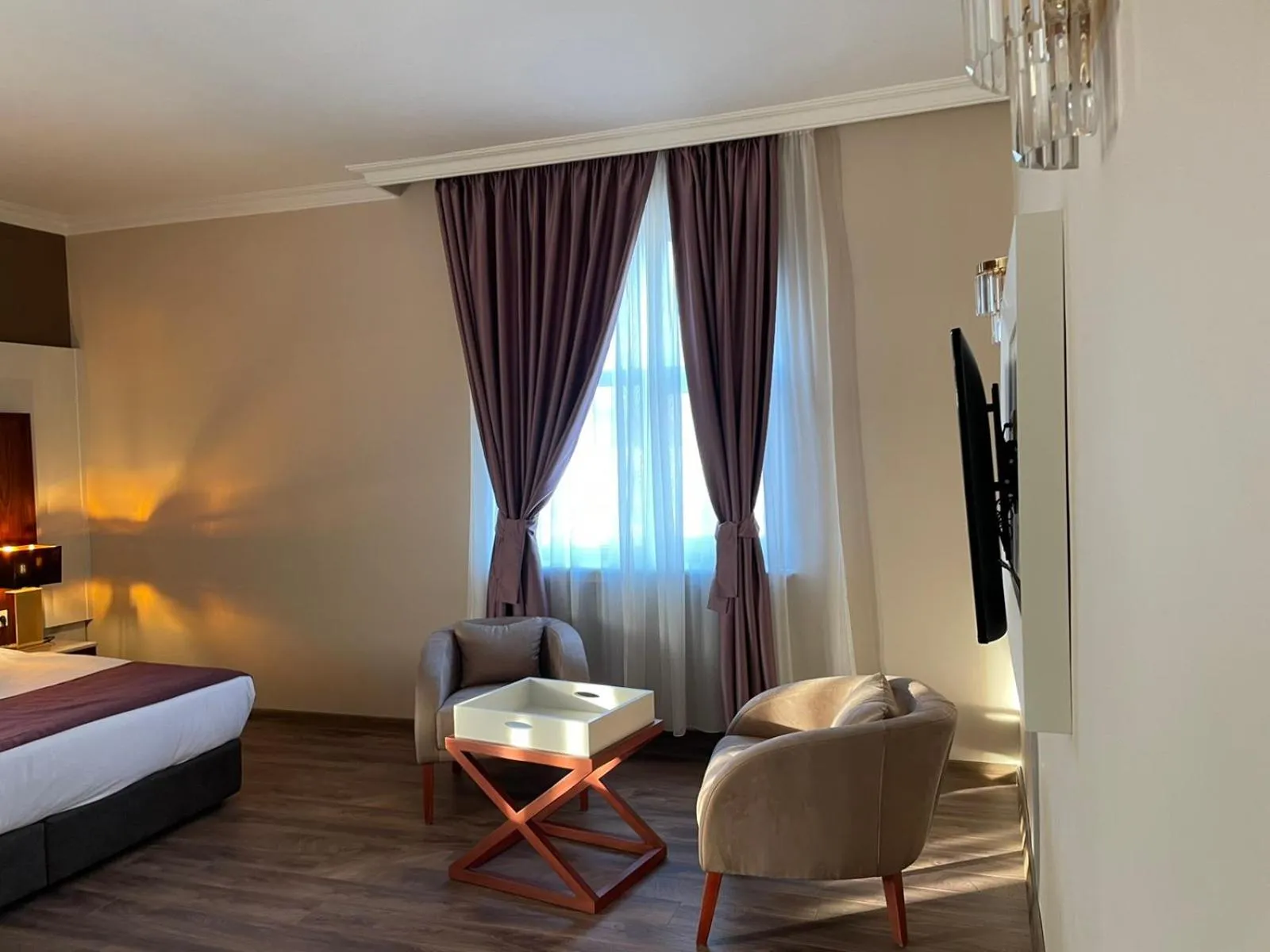 Photo of the whole room, Bed in Ramada by Wyndham Plovdiv Trimontium