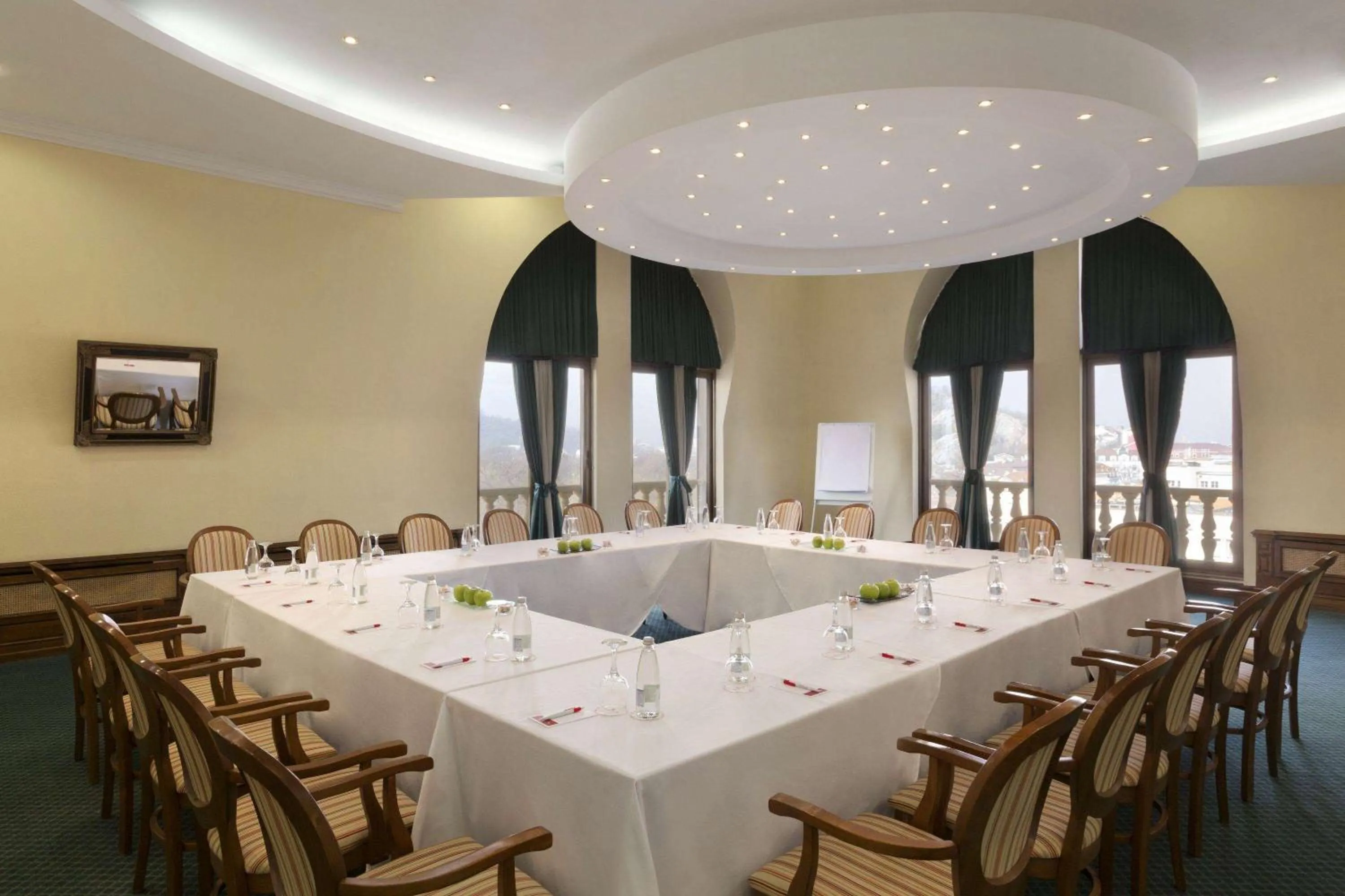 Meeting/conference room in Ramada by Wyndham Plovdiv Trimontium