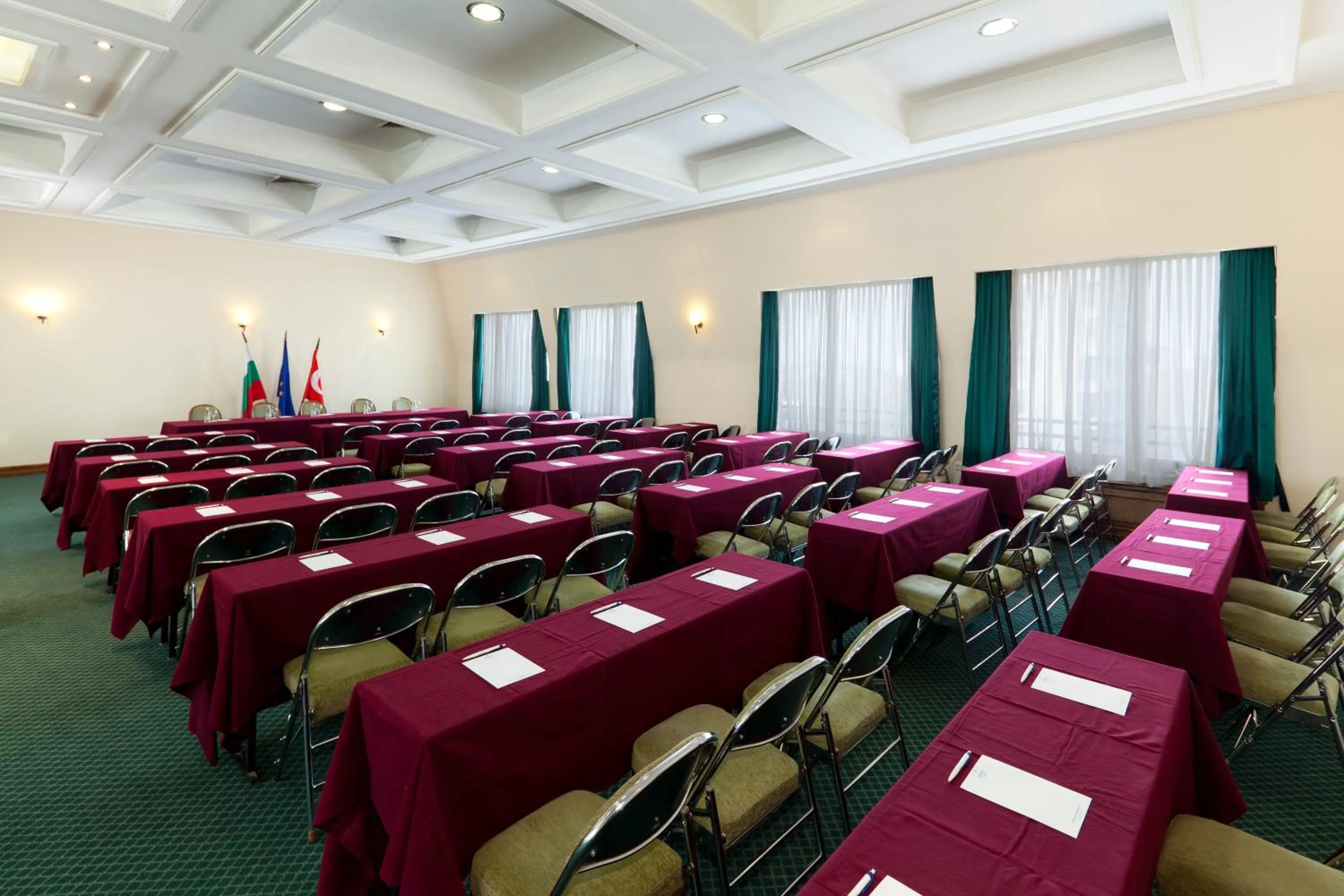 Business facilities in Ramada by Wyndham Plovdiv Trimontium