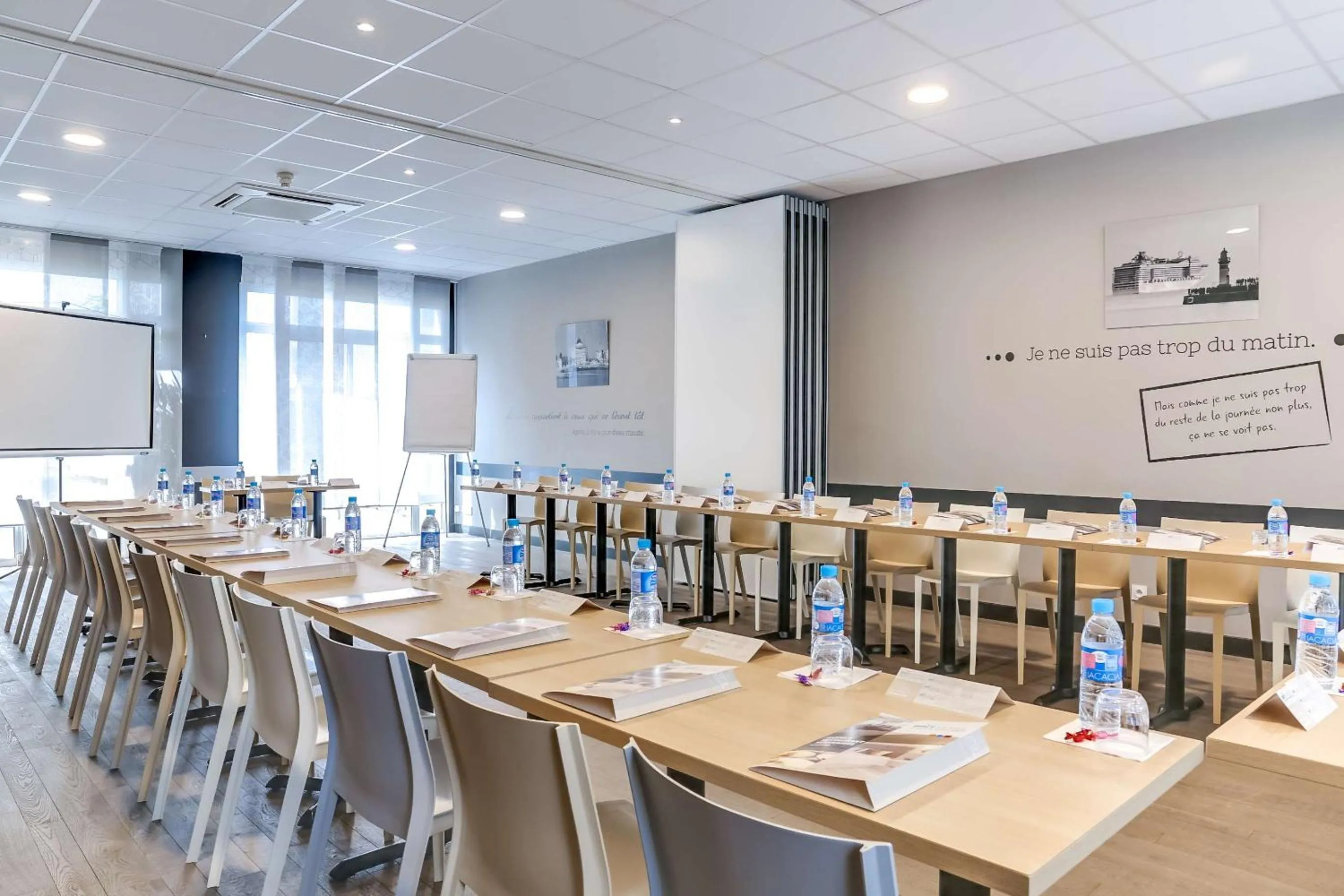 Meeting/conference room in Brit Hotel Saint-Nazaire Centre