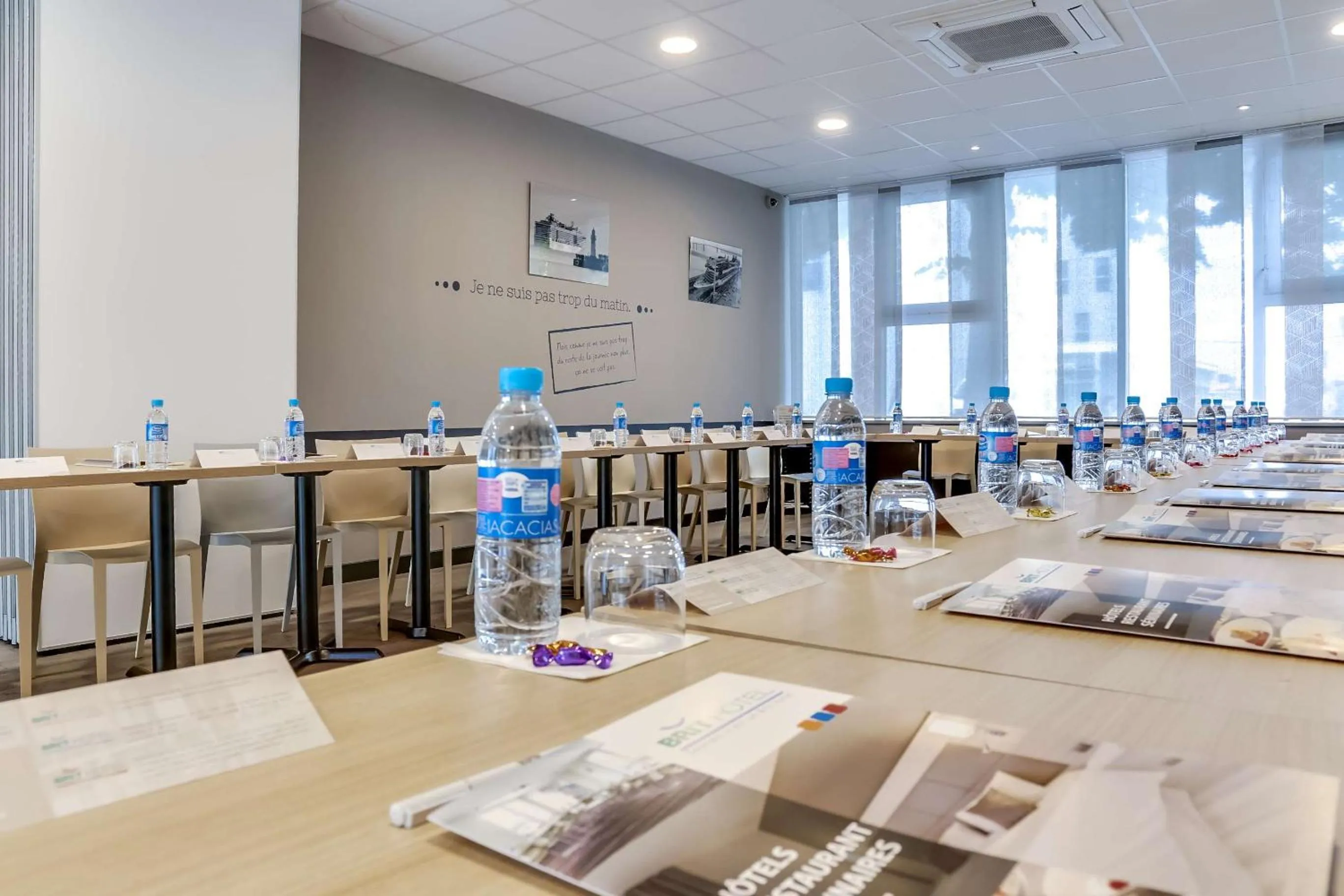 Meeting/conference room in Brit Hotel Saint-Nazaire Centre