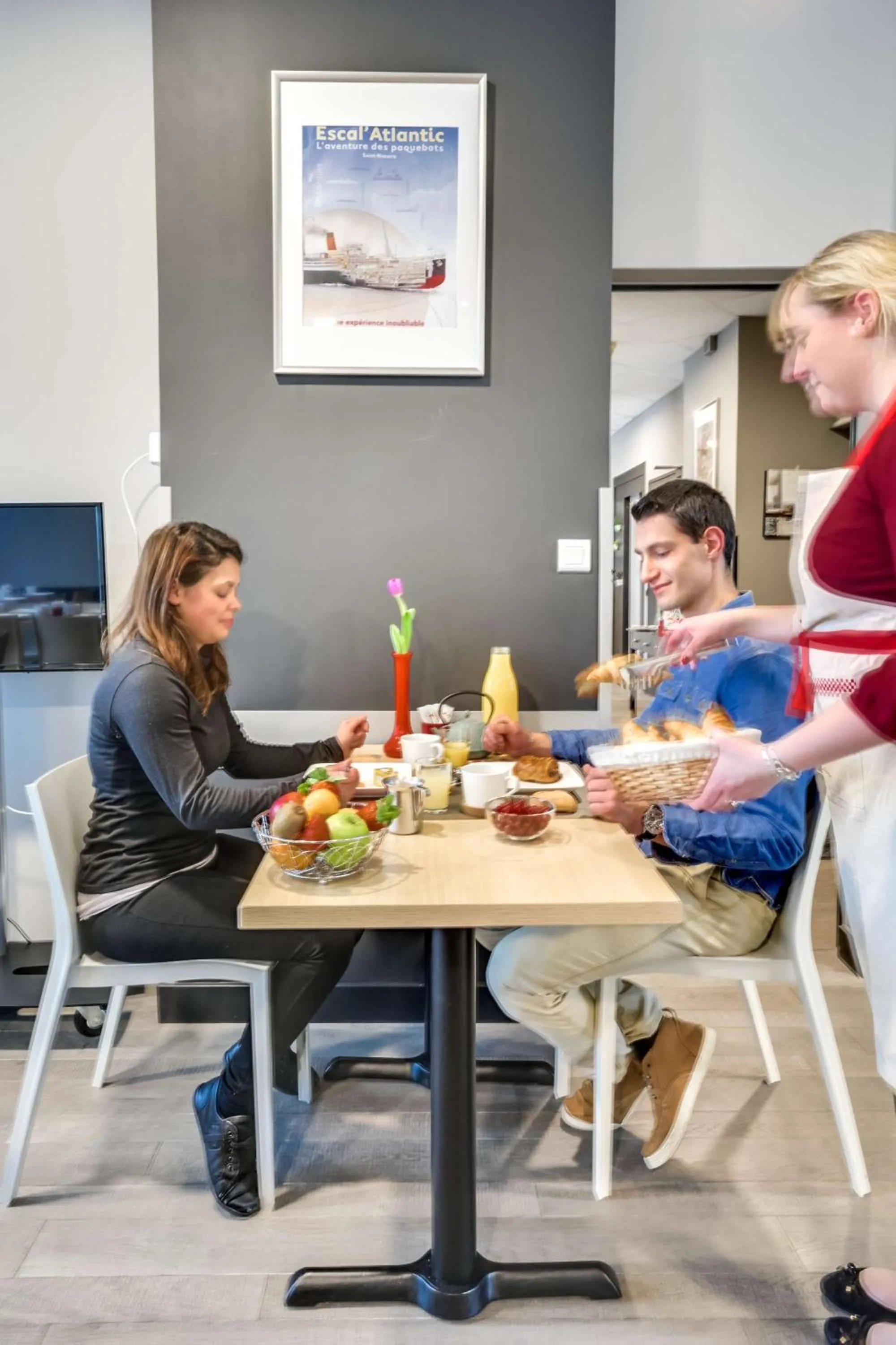 Breakfast in Brit Hotel Saint-Nazaire Centre