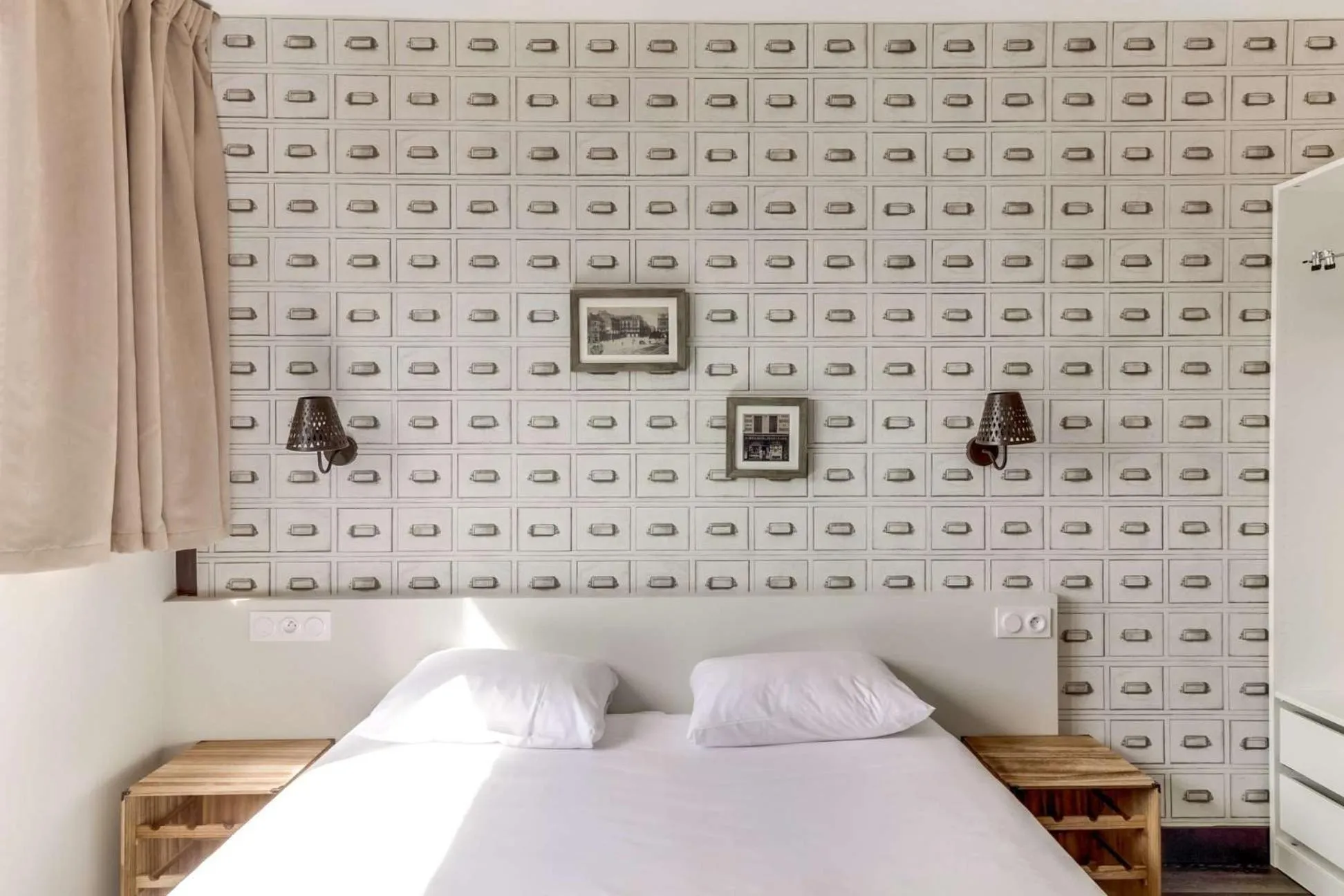 Bedroom, Bed in Brit Hotel Saint-Nazaire Centre