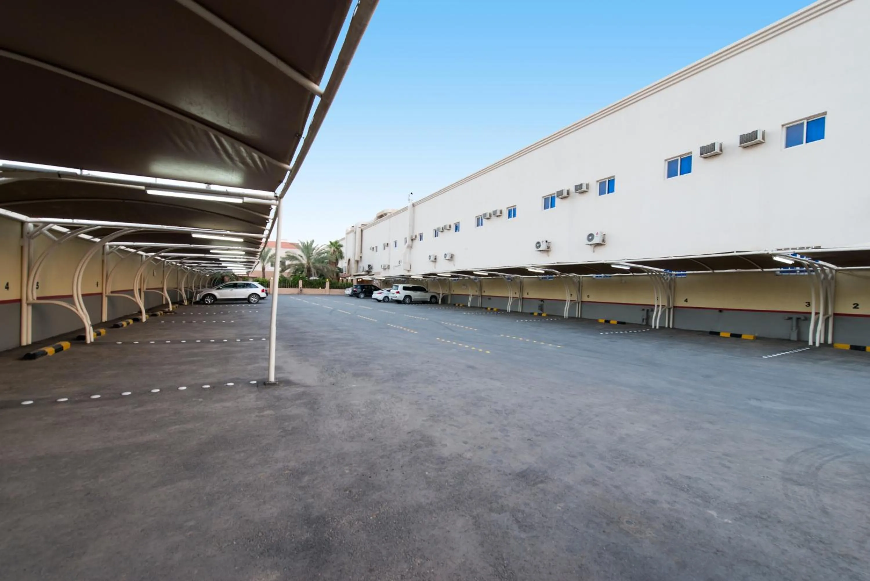 Parking in Boudl Al Fayhaa
