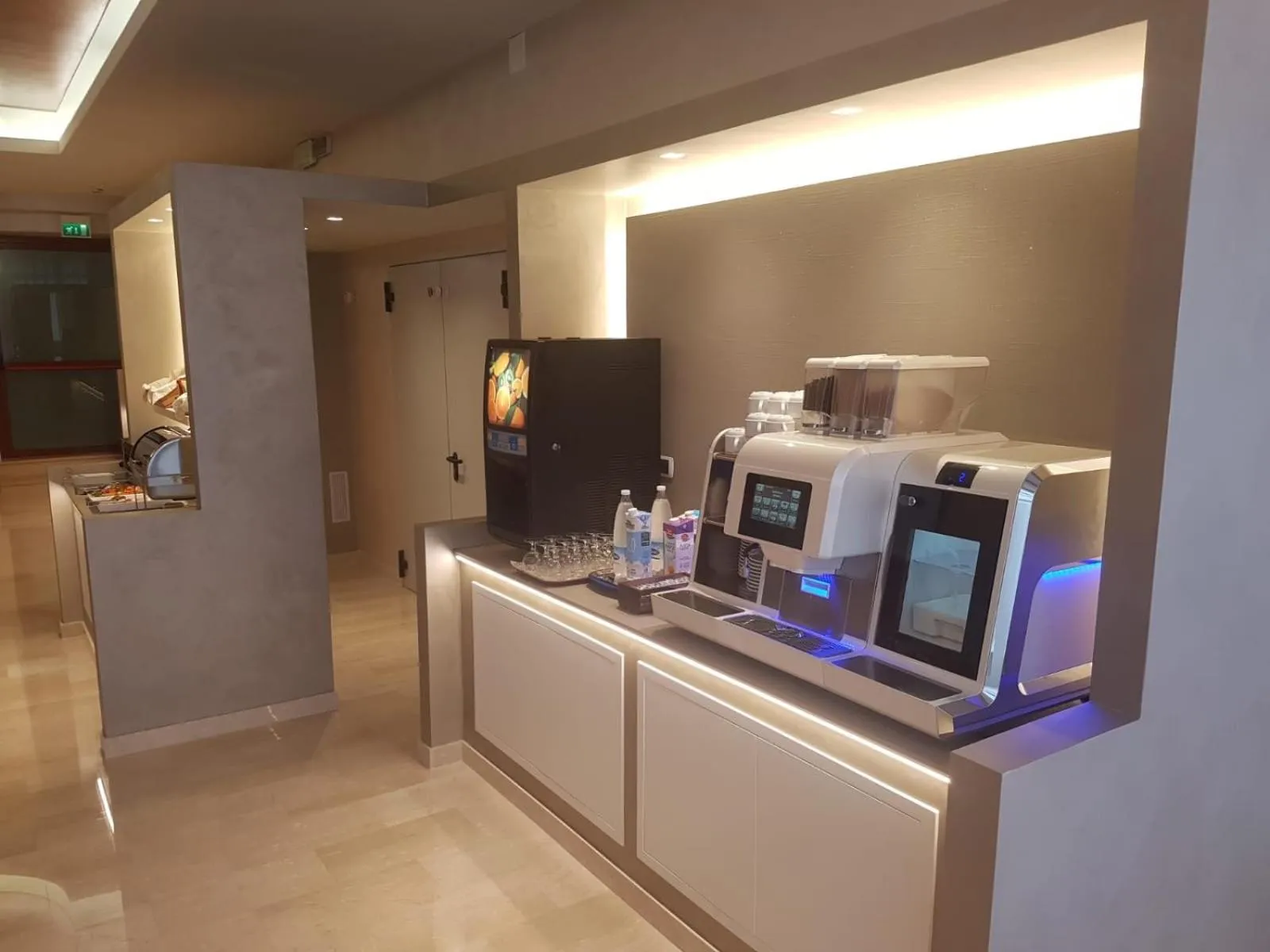 Breakfast in Hotel Adele