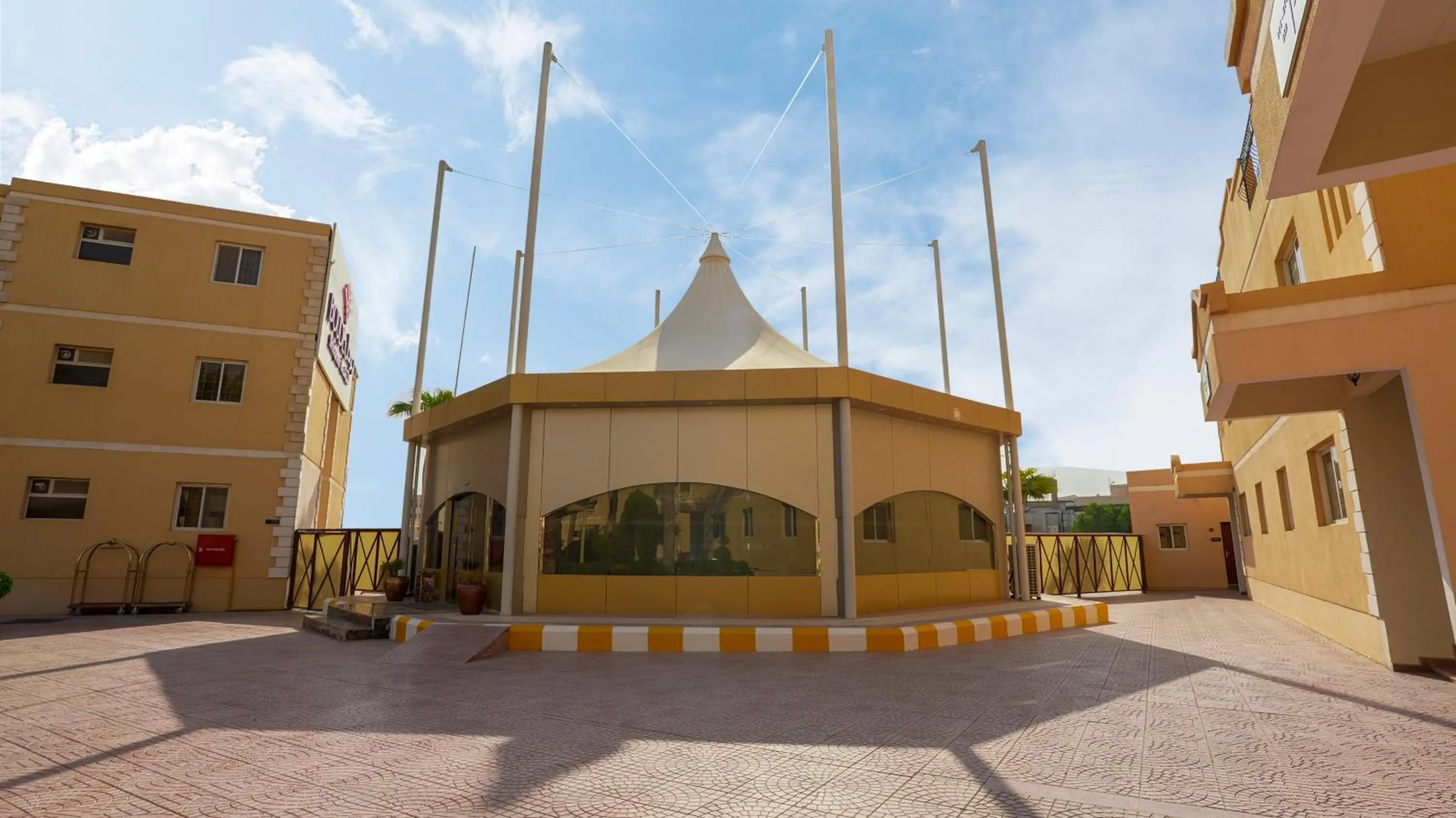 Day in Boudl Al Malaz