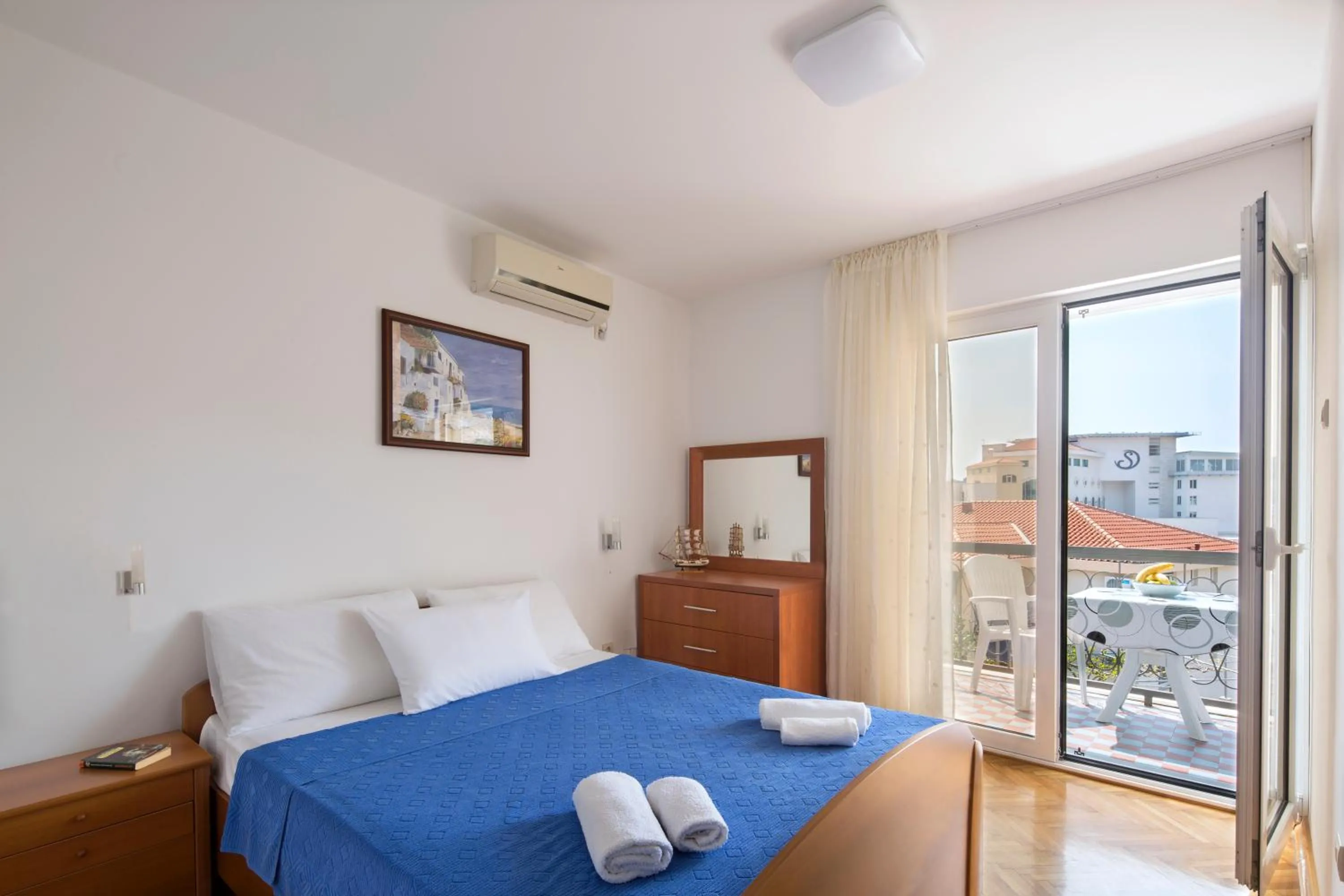 Bedroom, Bed in Apartments Bloom Bečići