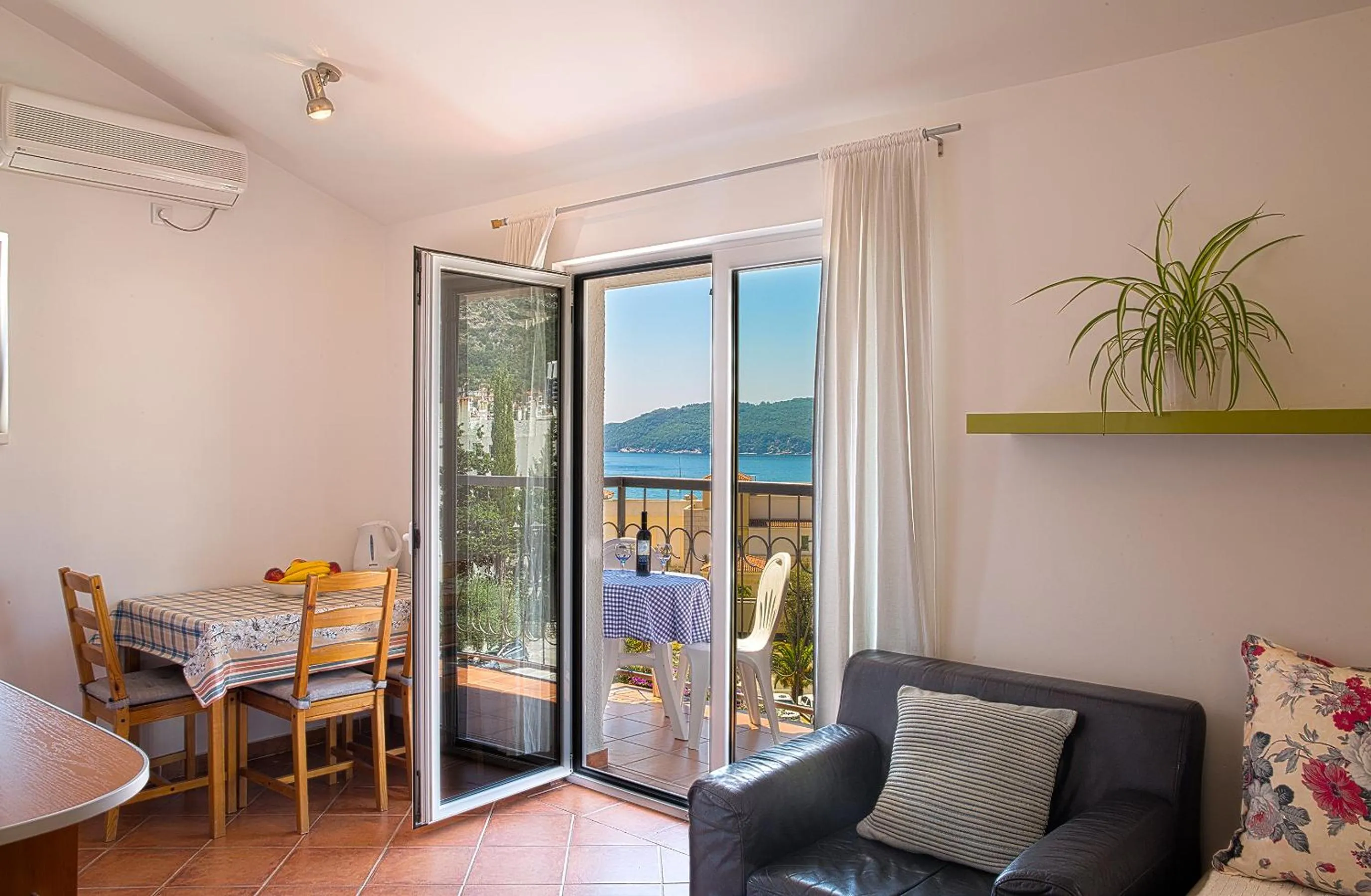 Living room in Apartments Bloom Bečići