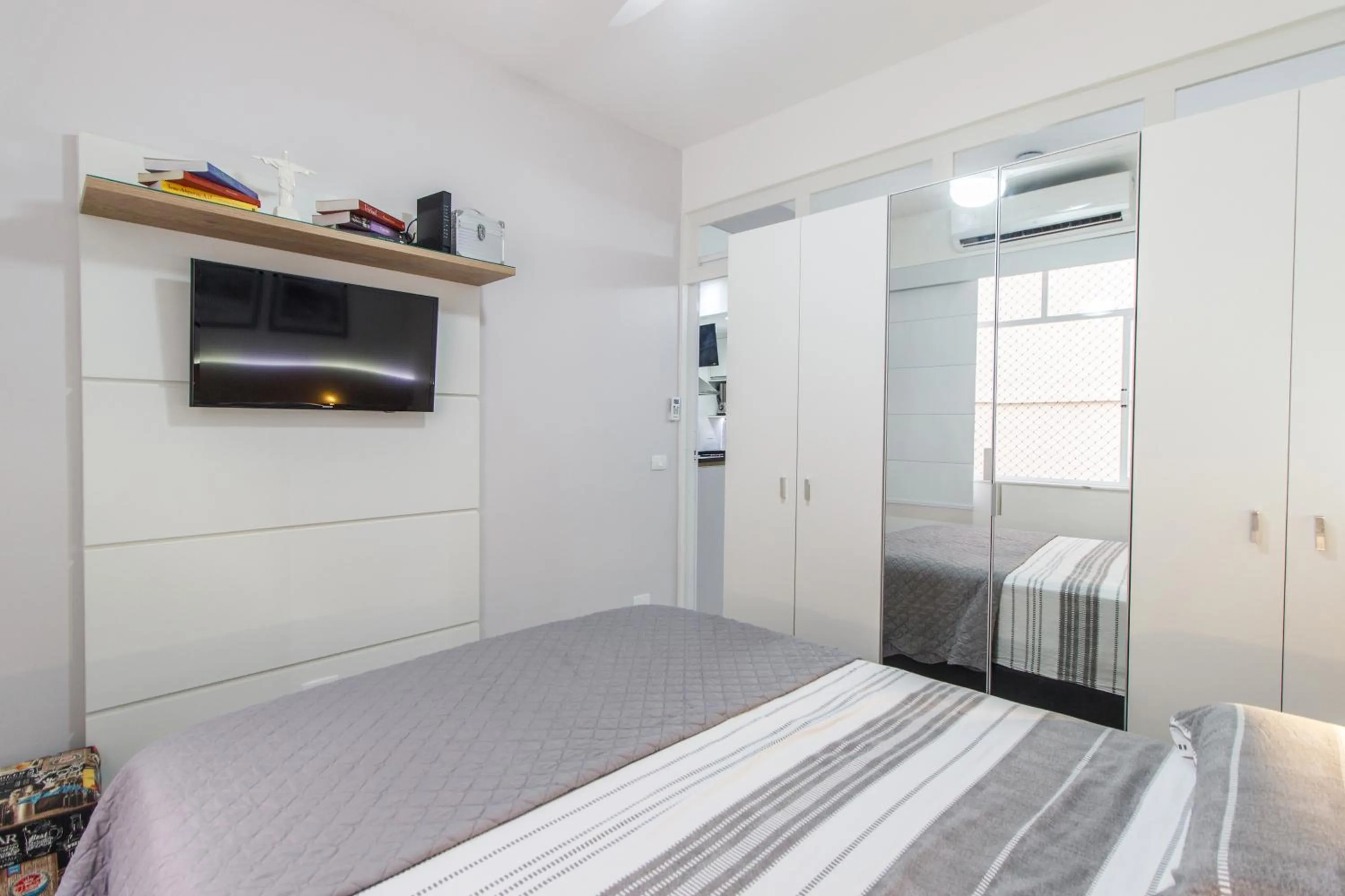 Property building, Bed in STUDIO ACONCHEGANTE à 3 min da praia de copa!