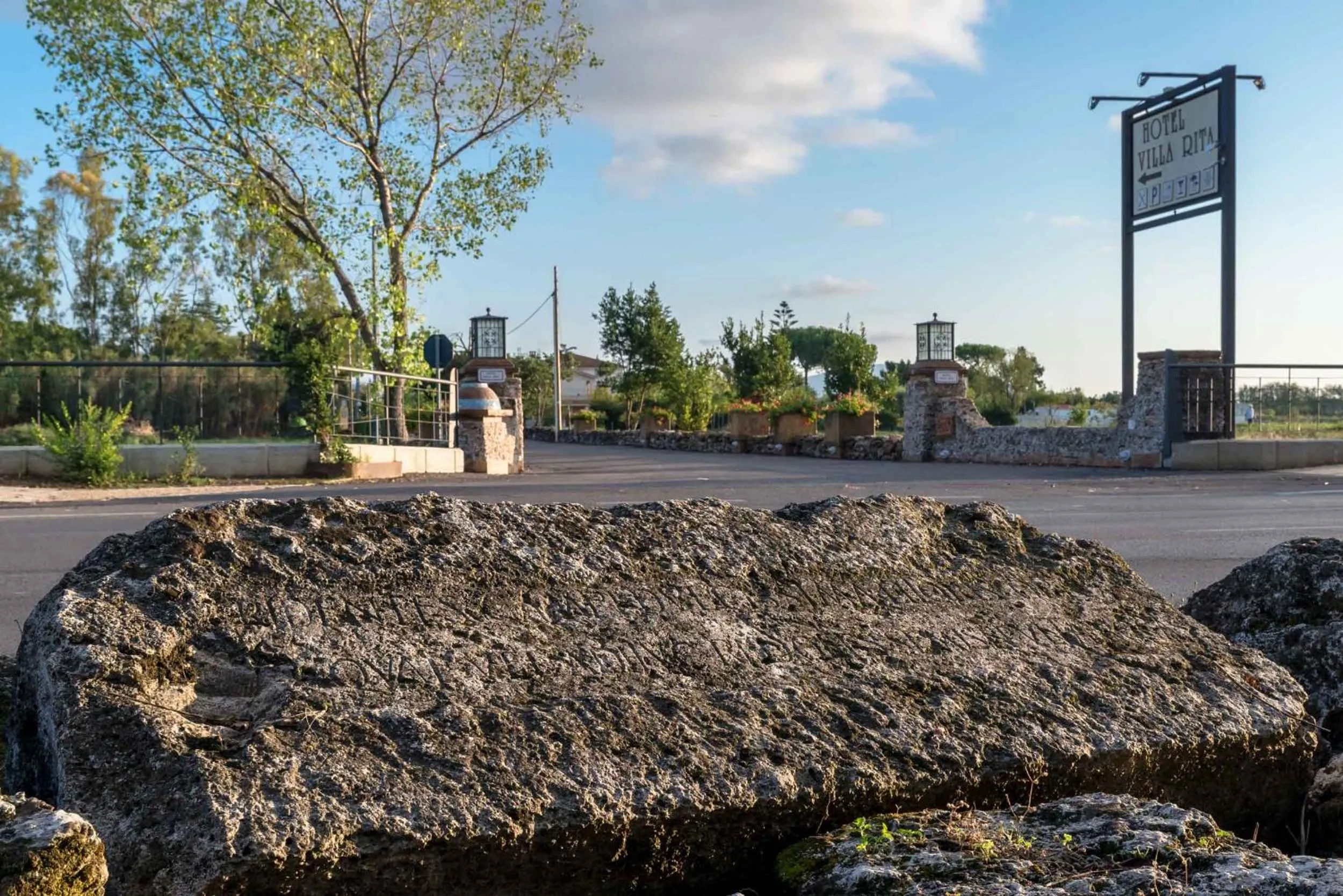 Facade/entrance in Hotel Villa Rita