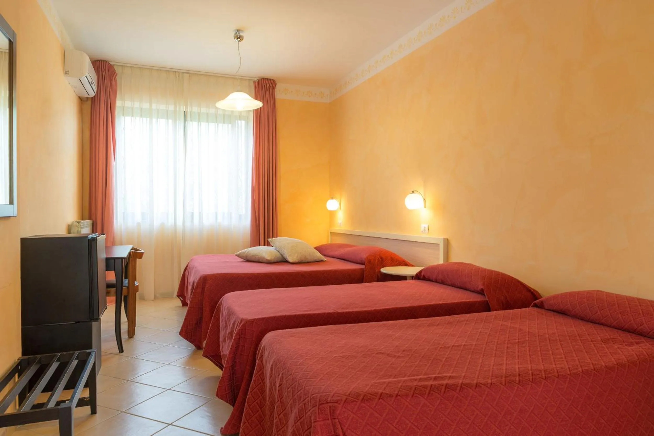 Quadruple Room in Hotel Villa Rita