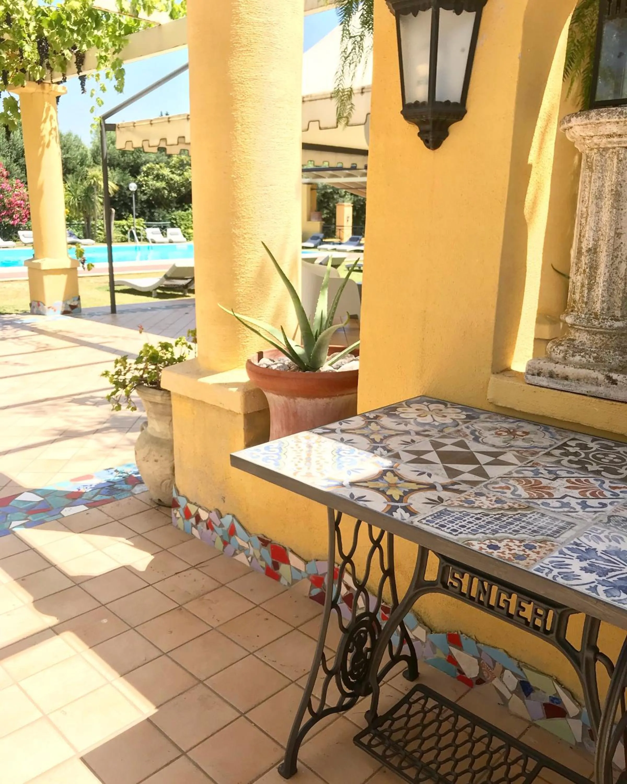 Swimming pool in Hotel Villa Rita