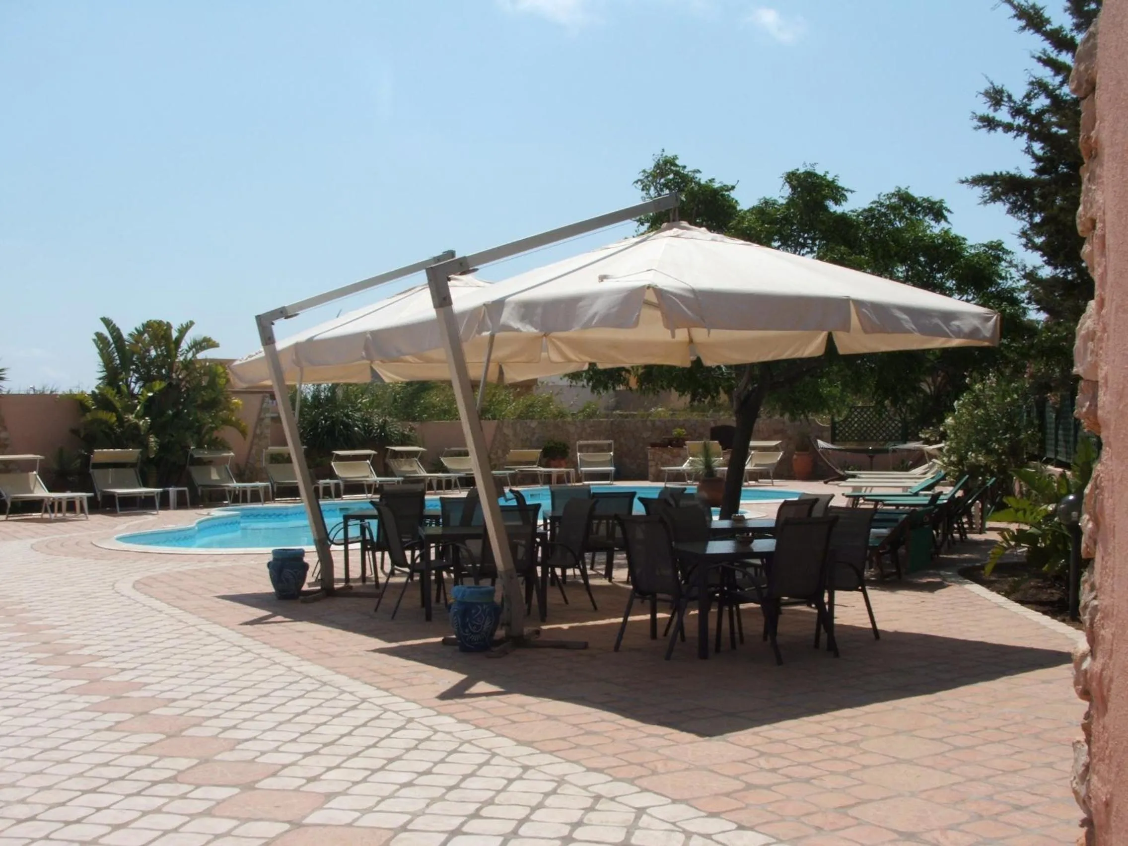 Swimming pool in B&B Villa Giulia