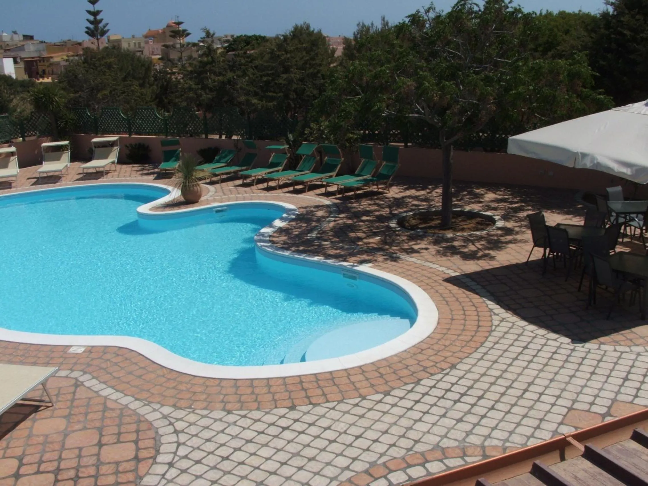 Pool view in B&B Villa Giulia