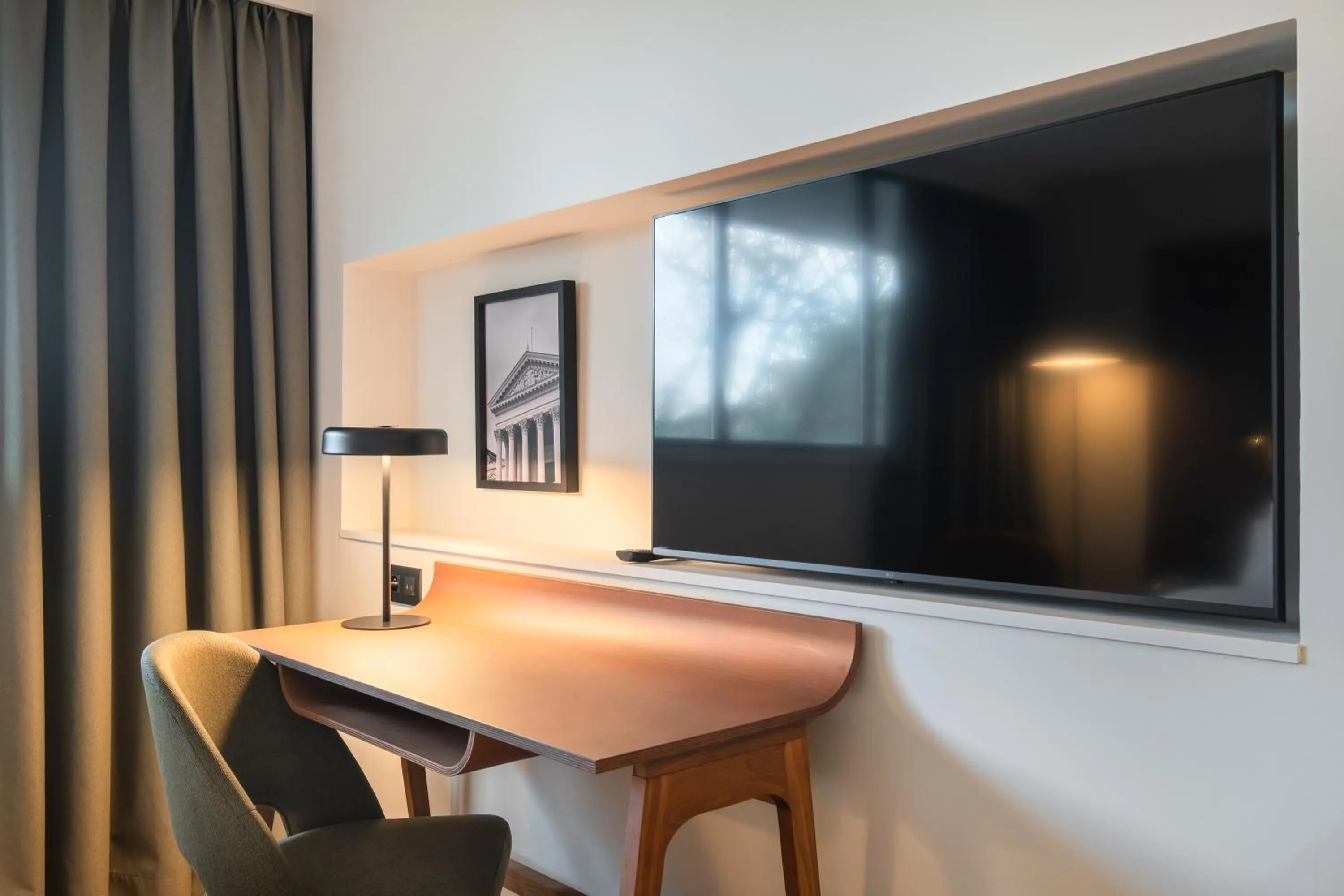 TV and multimedia in Radisson Blu Hotel, Montpellier