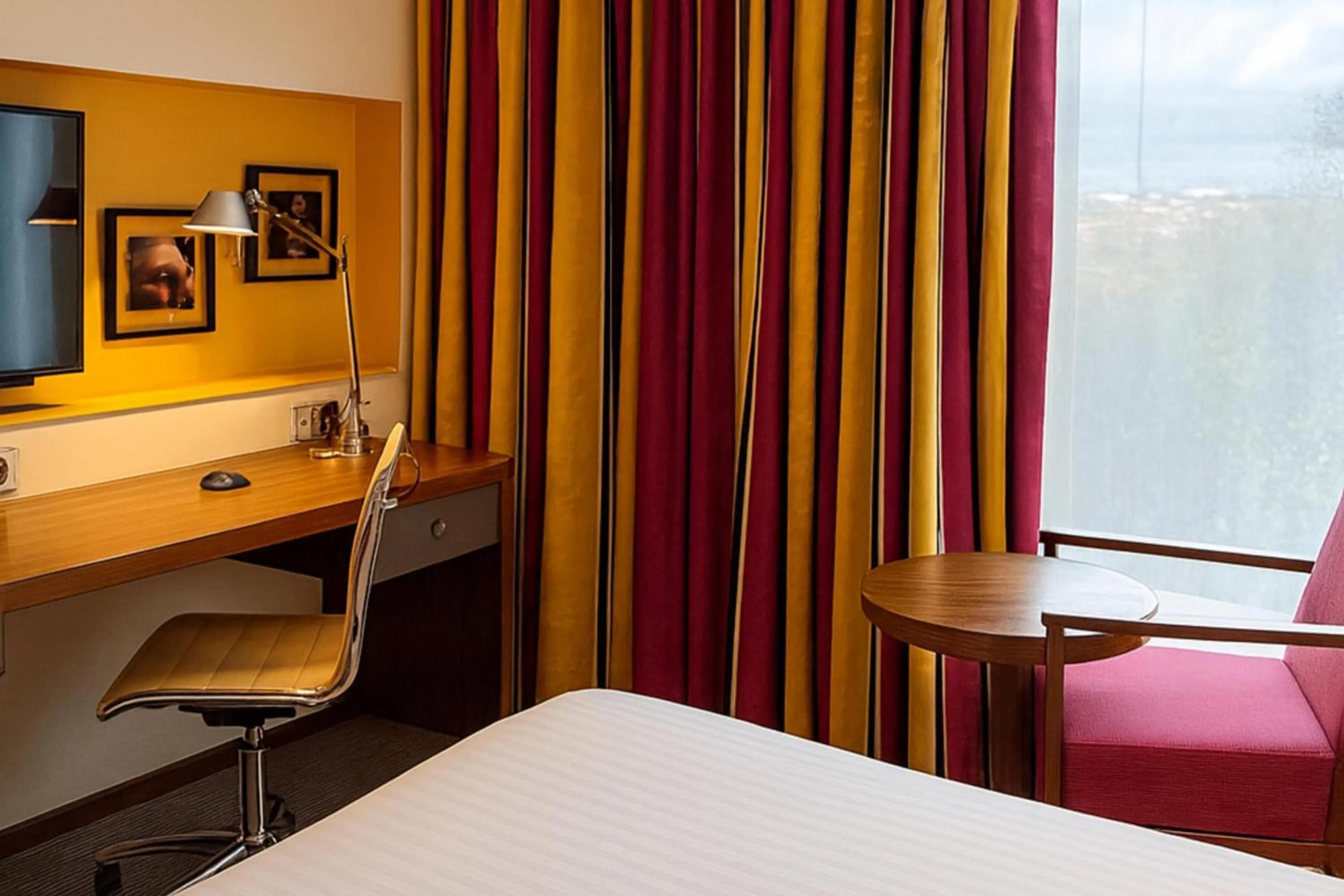 Bedroom, Bed in Radisson Blu Hotel, Montpellier