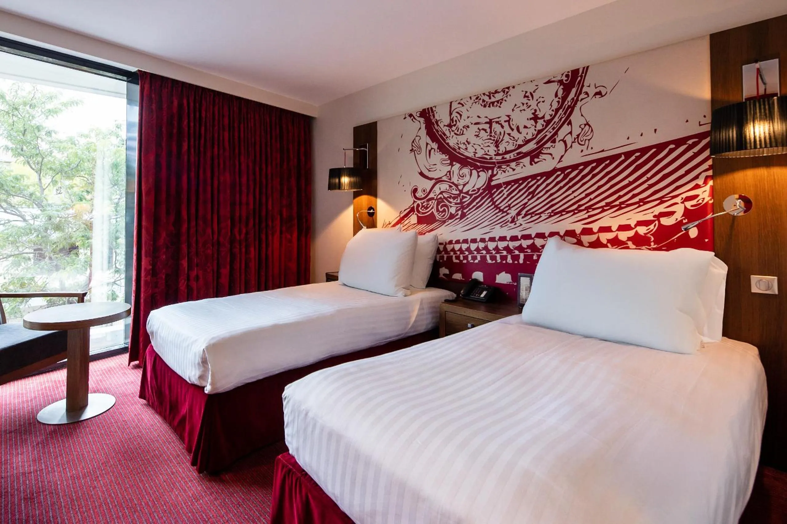 Bed in Radisson Blu Hotel, Montpellier