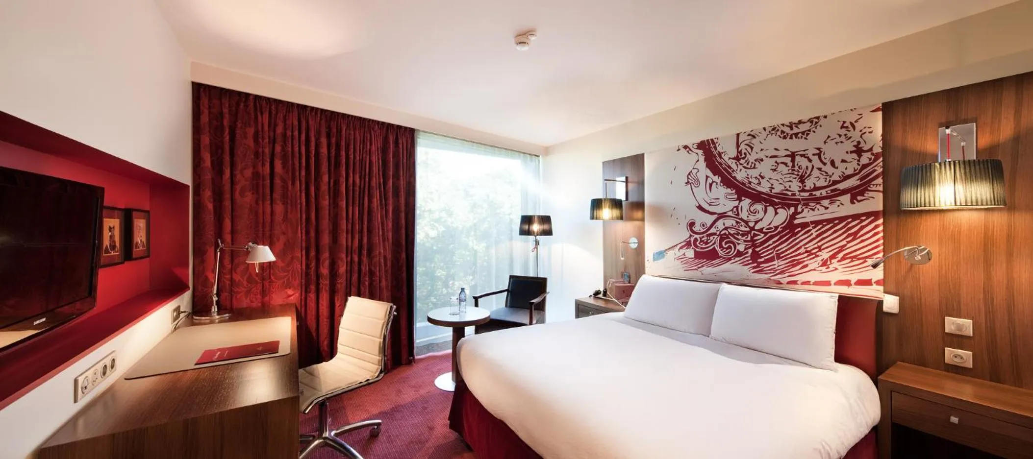 Bed in Radisson Blu Hotel, Montpellier