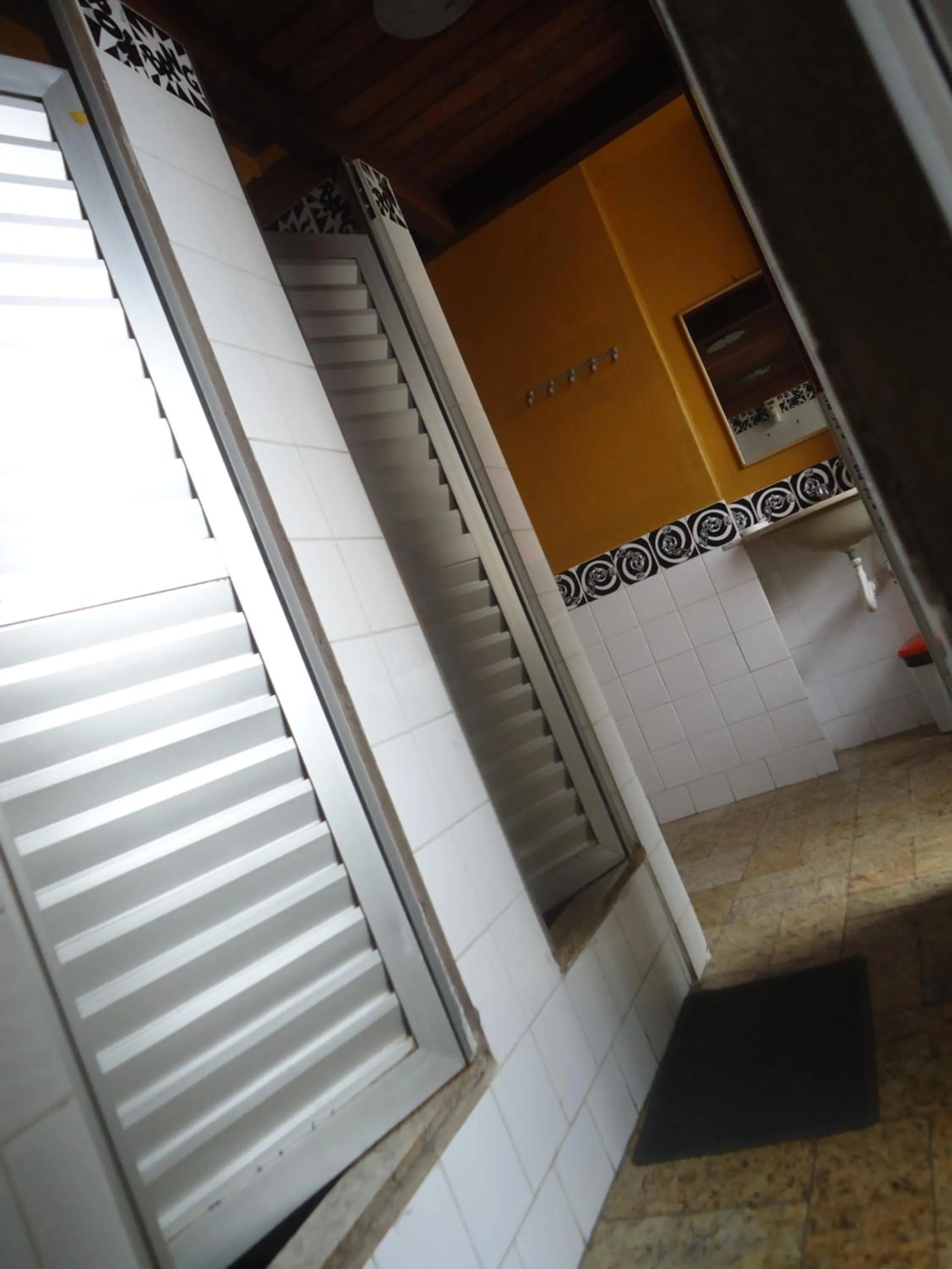 Shower in Laranjeiras Hostel