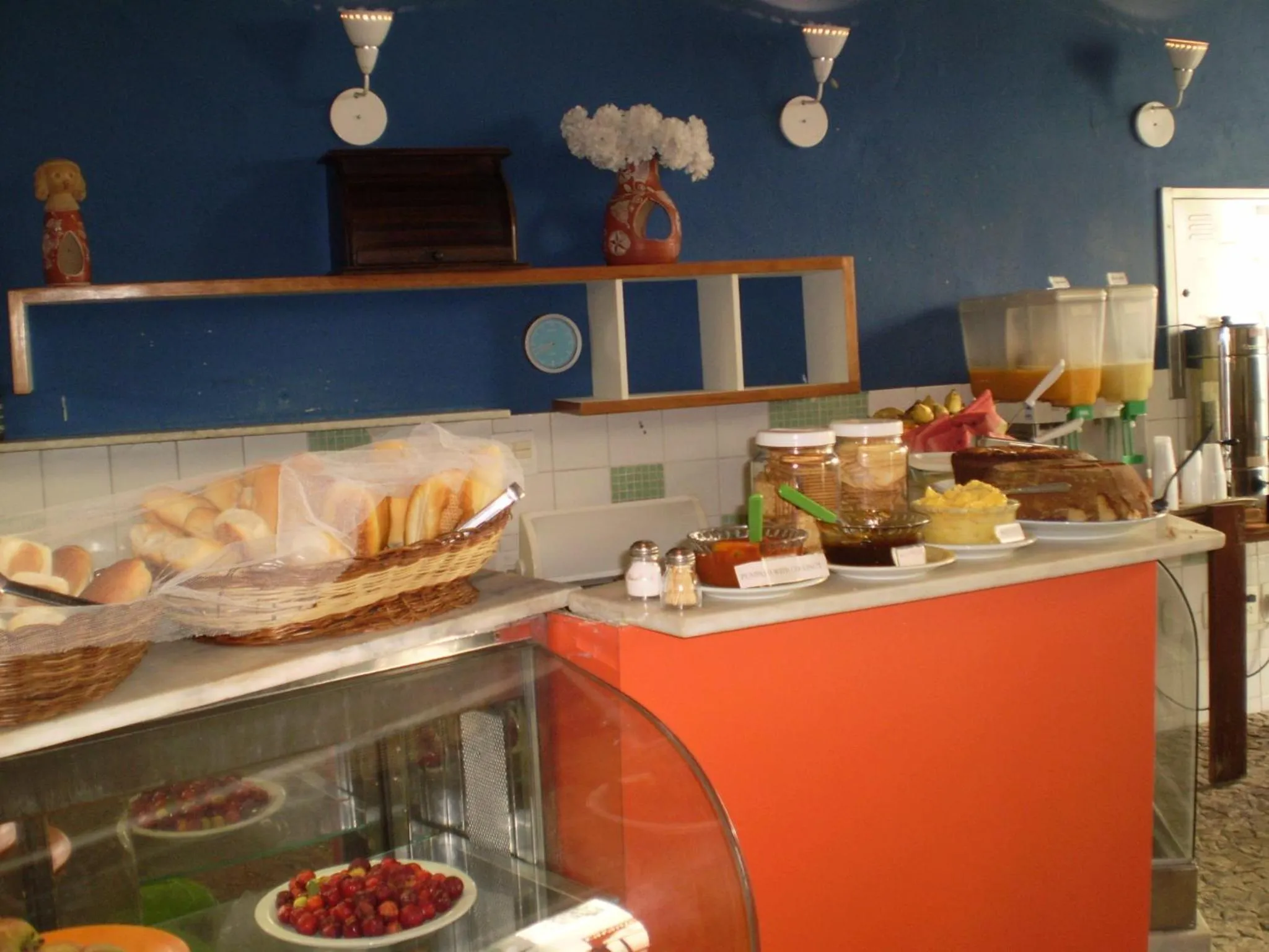 Food and drinks in Laranjeiras Hostel