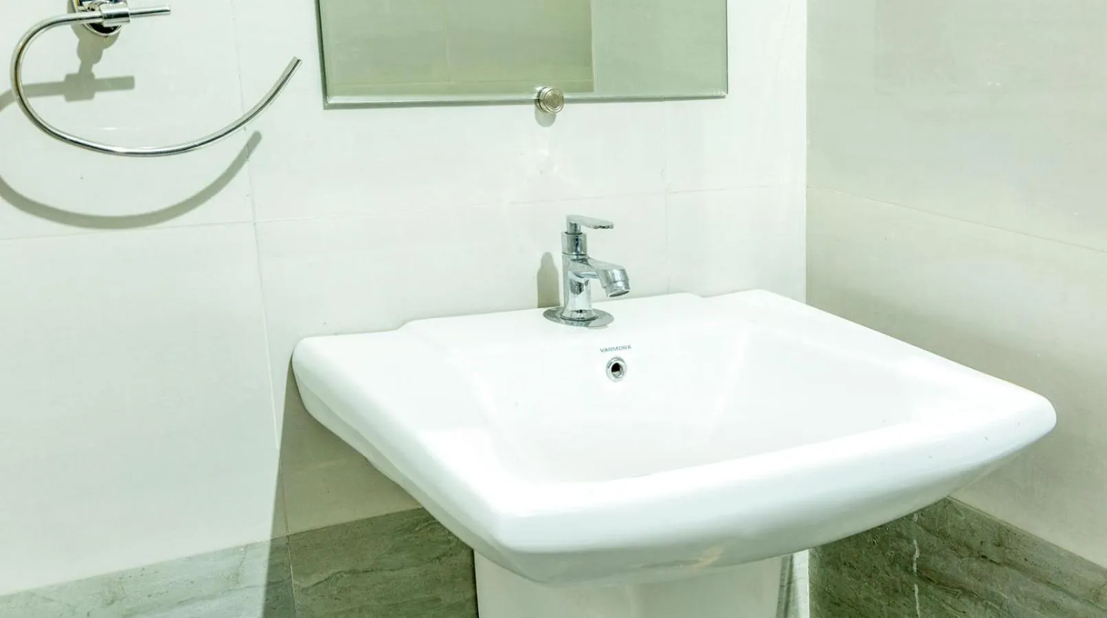 Bathroom in Blue Ocean Sands - On the Beach