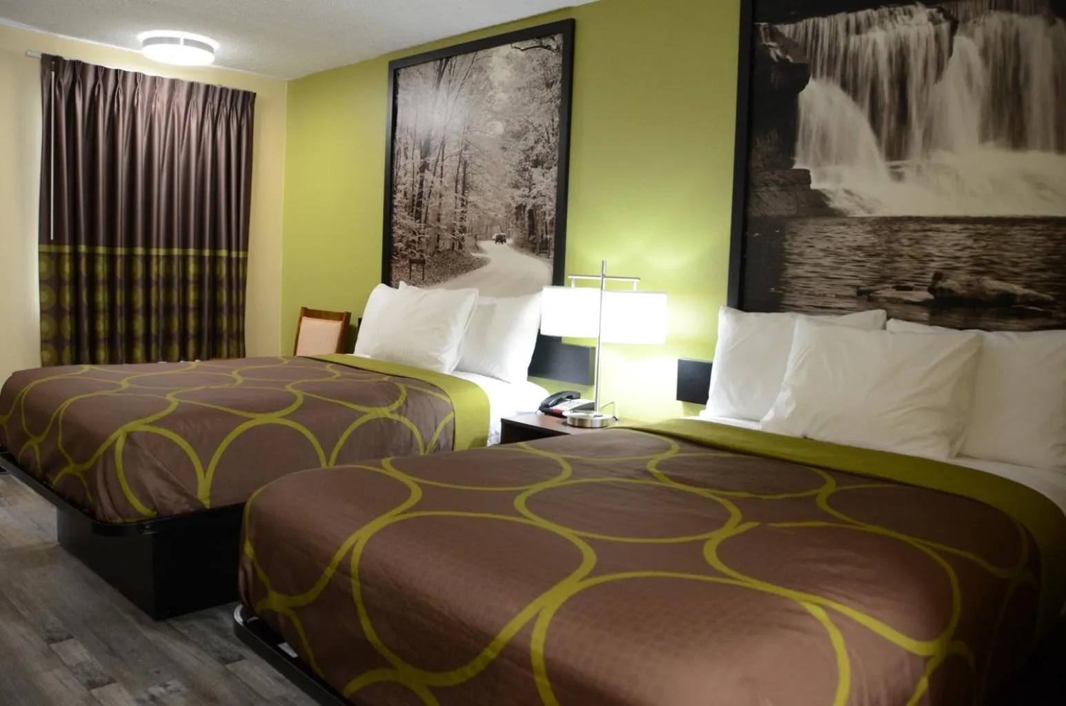 Bedroom, Bed in Super 8 by Wyndham Lafayette